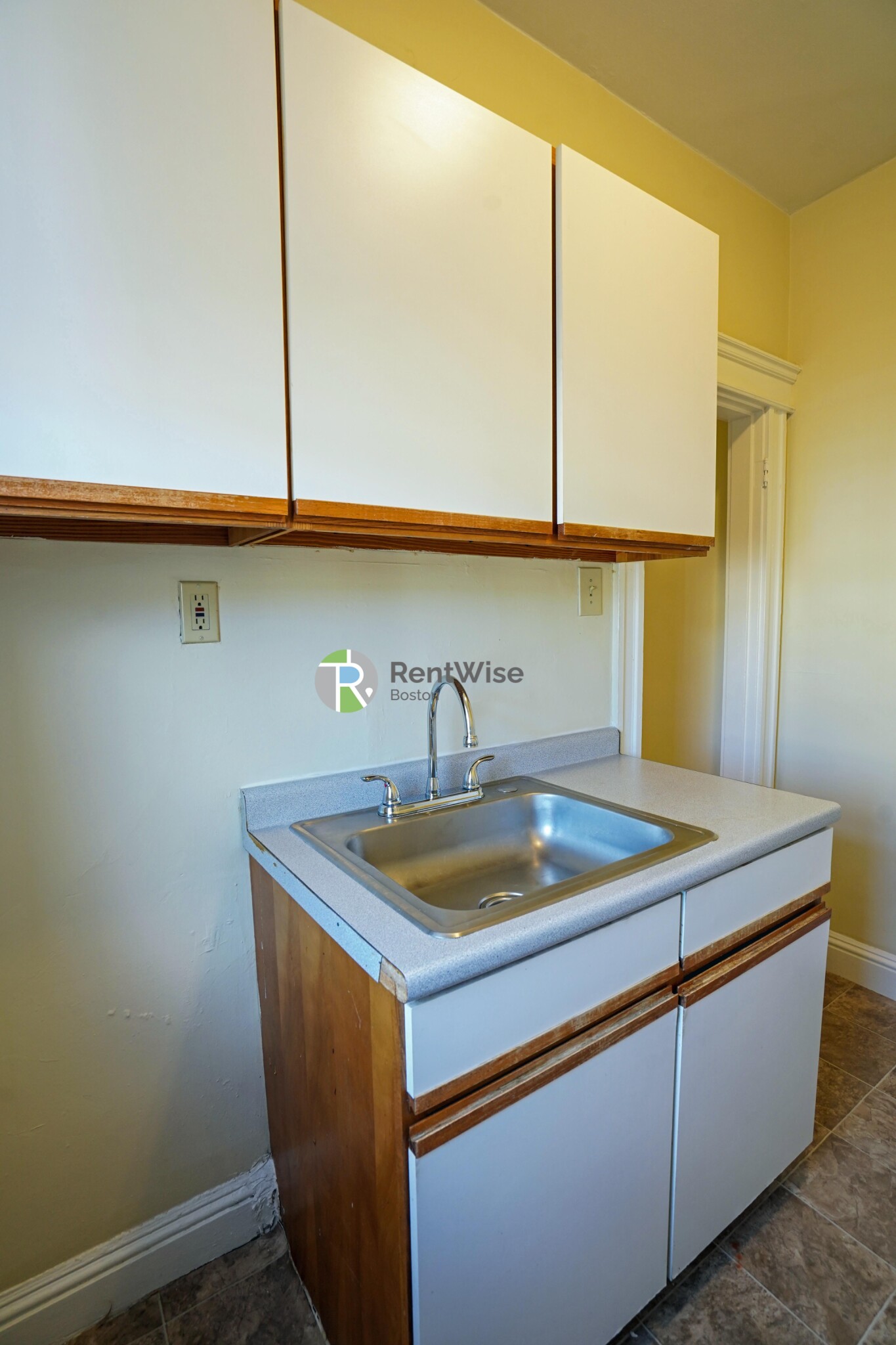 225 Kelton St, Allston