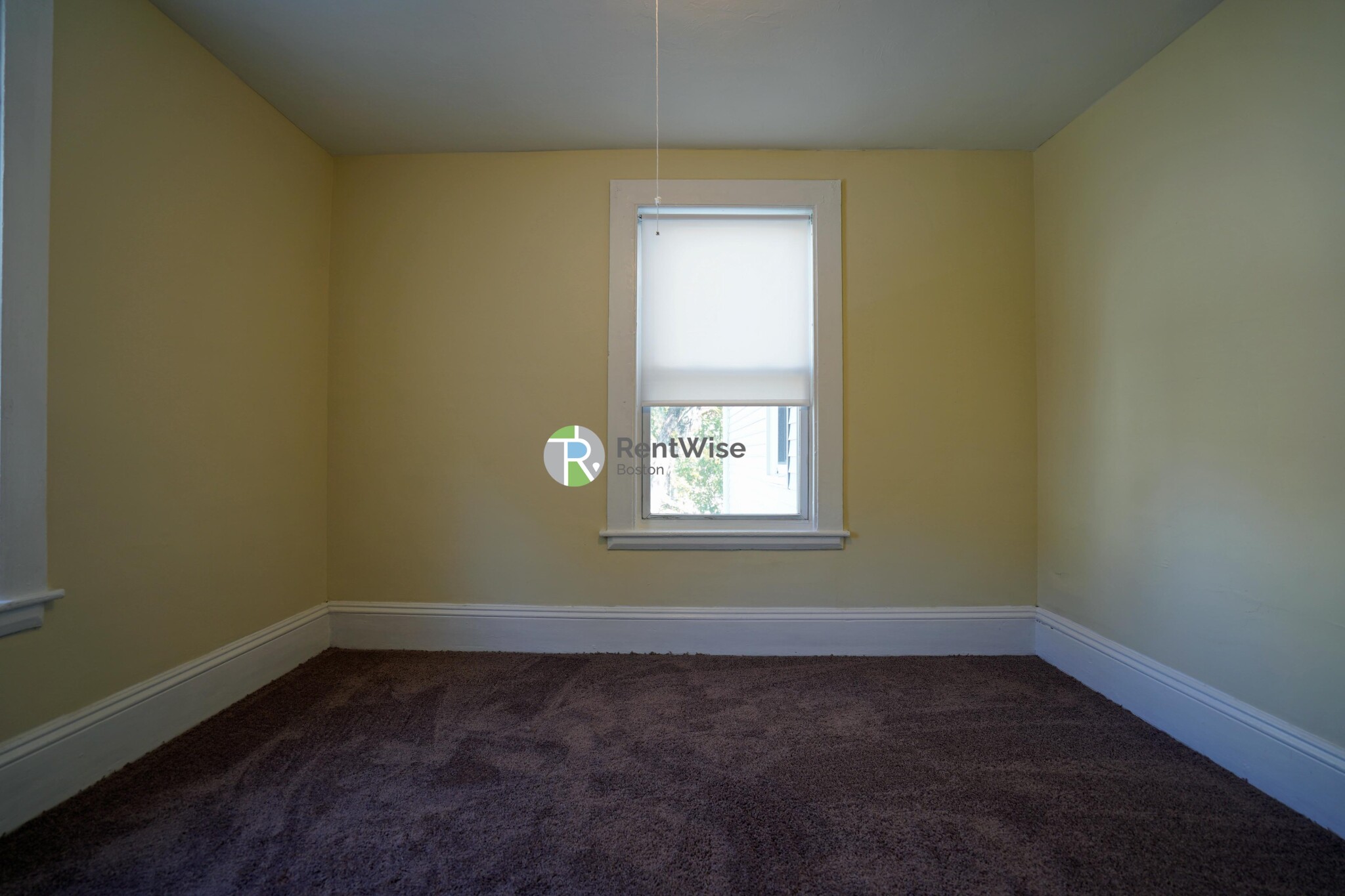 22 Greylock Rd, Allston