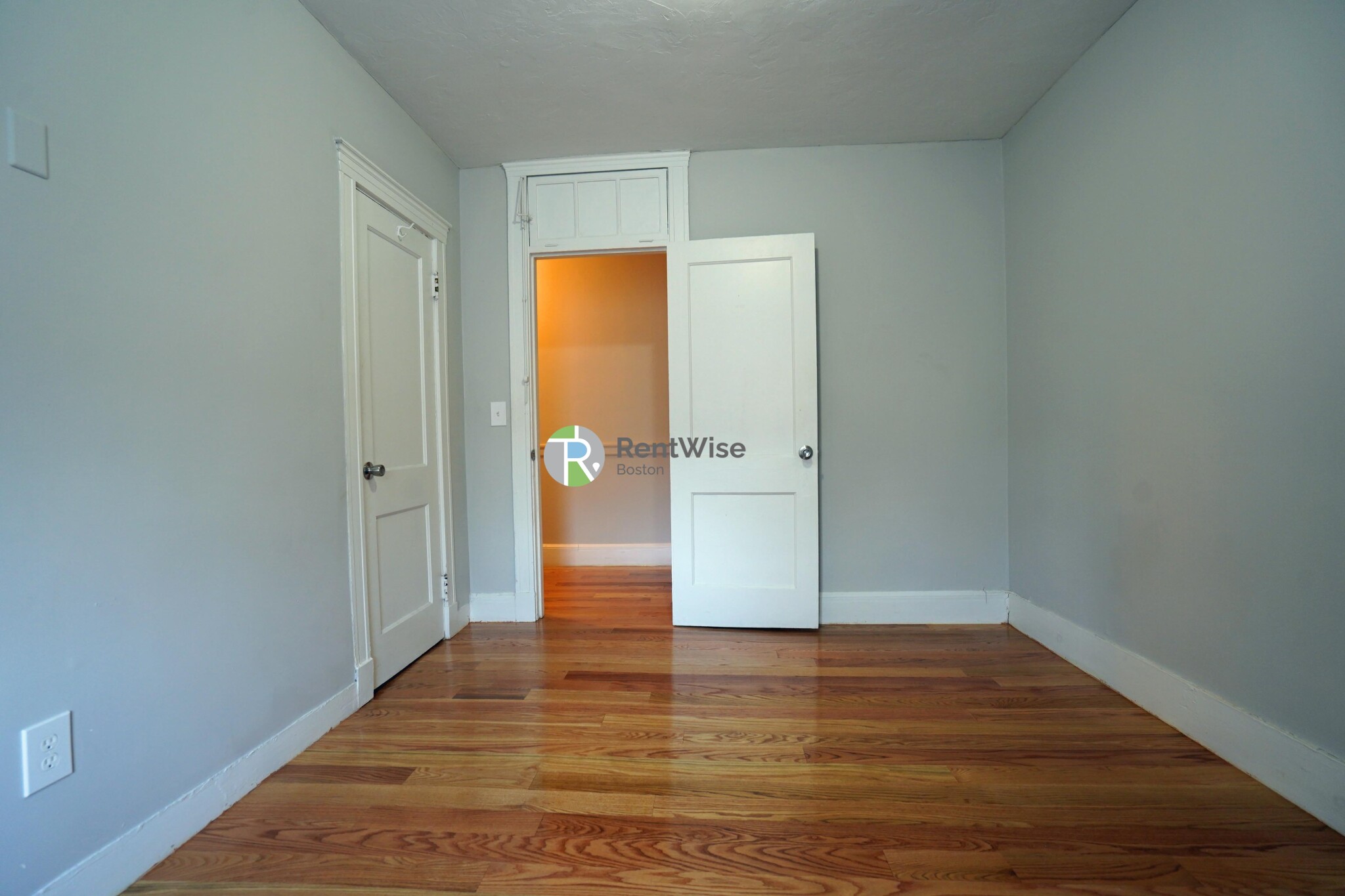 90 Cypress St, Emerson Gardens