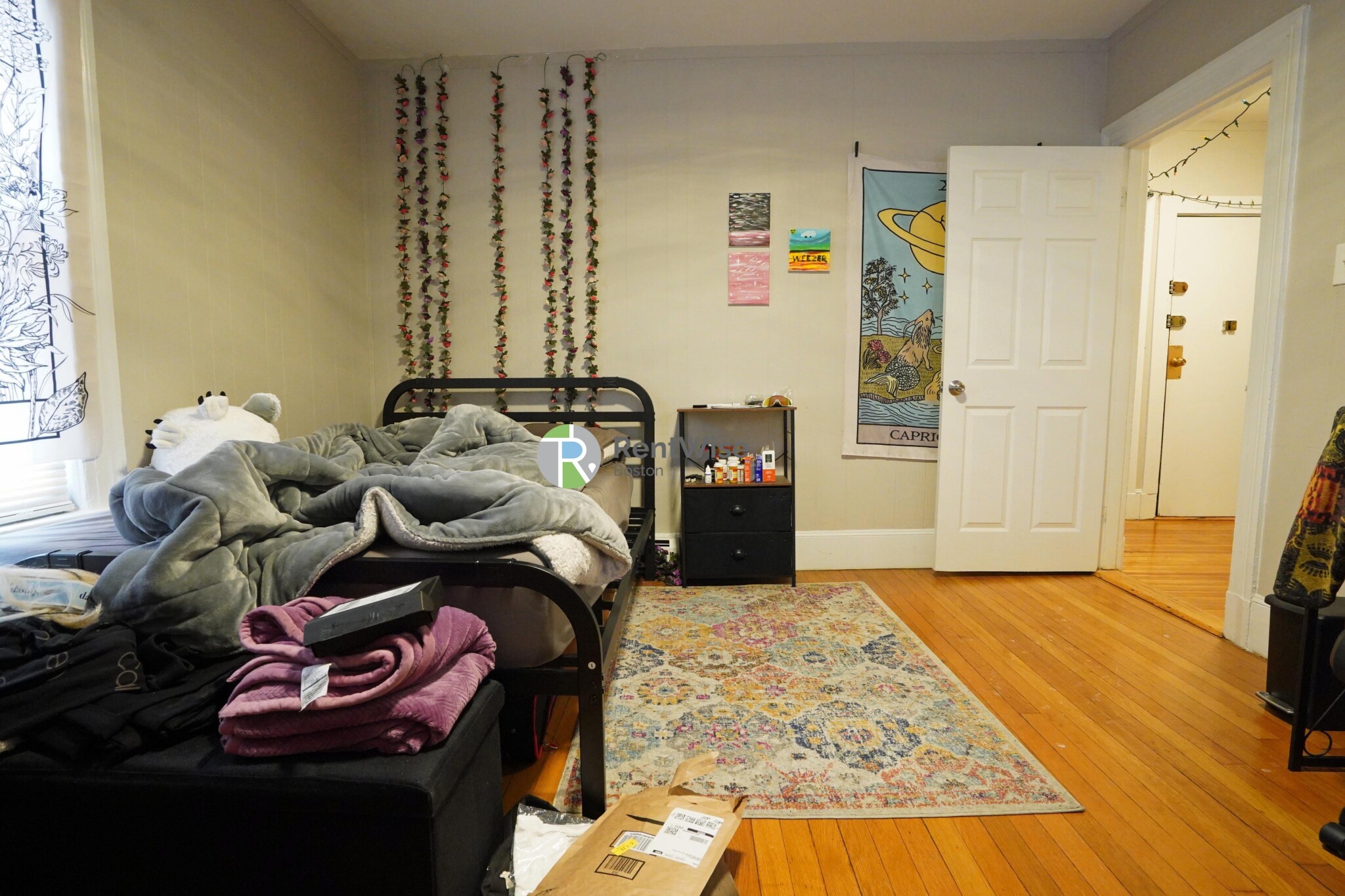 4 Ashford Ct, Allston