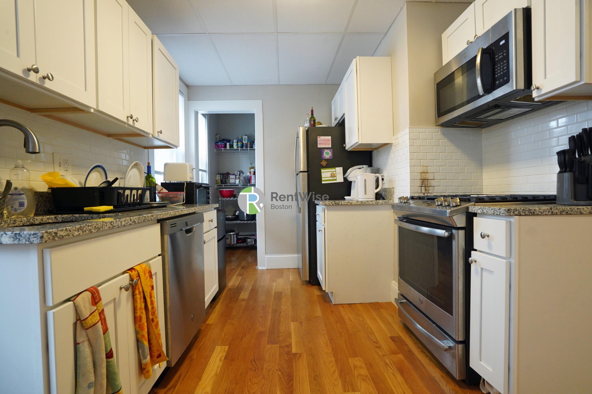 4 Ashford Ct, Allston