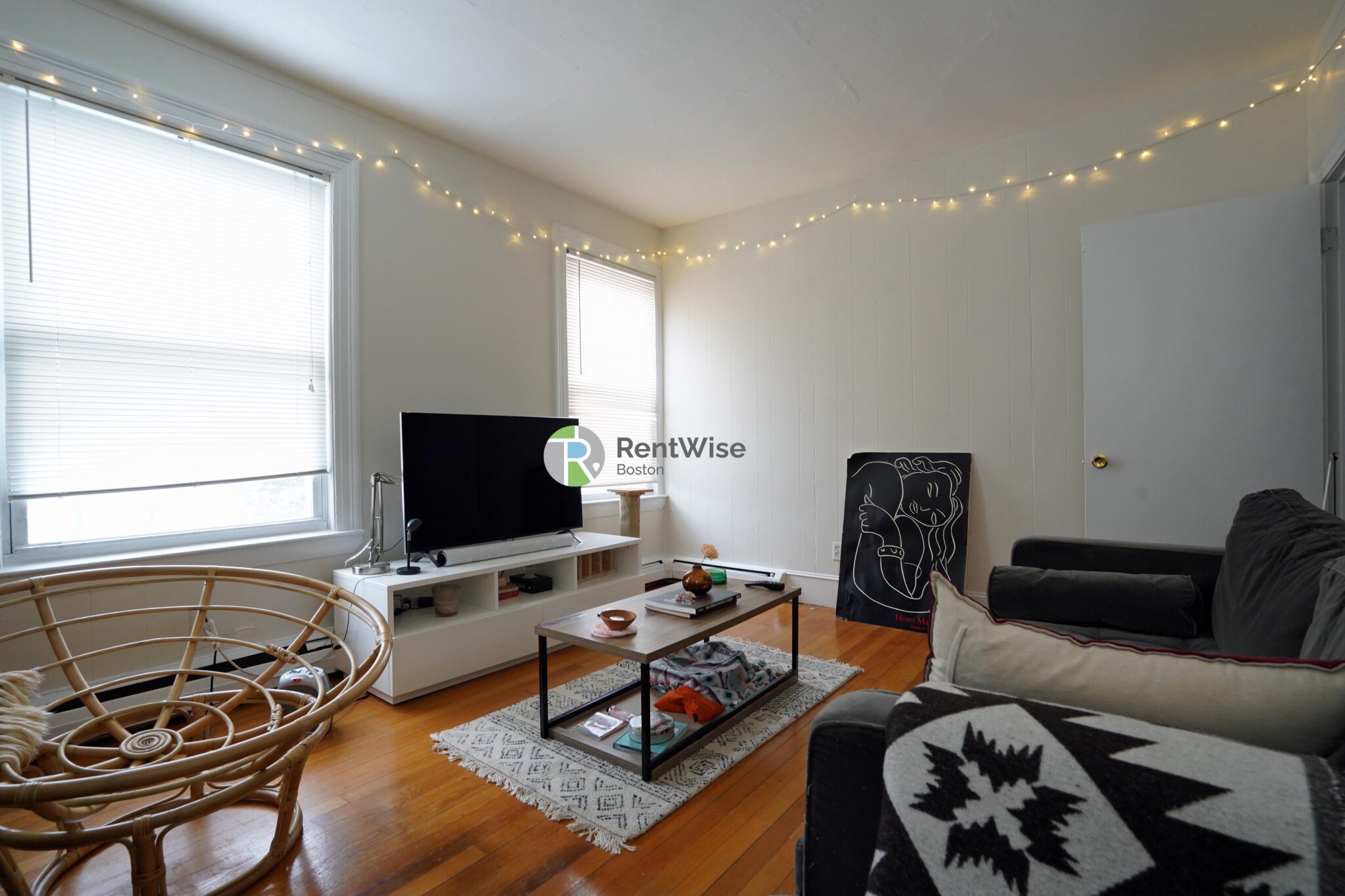 1 Ashford Ct, Allston