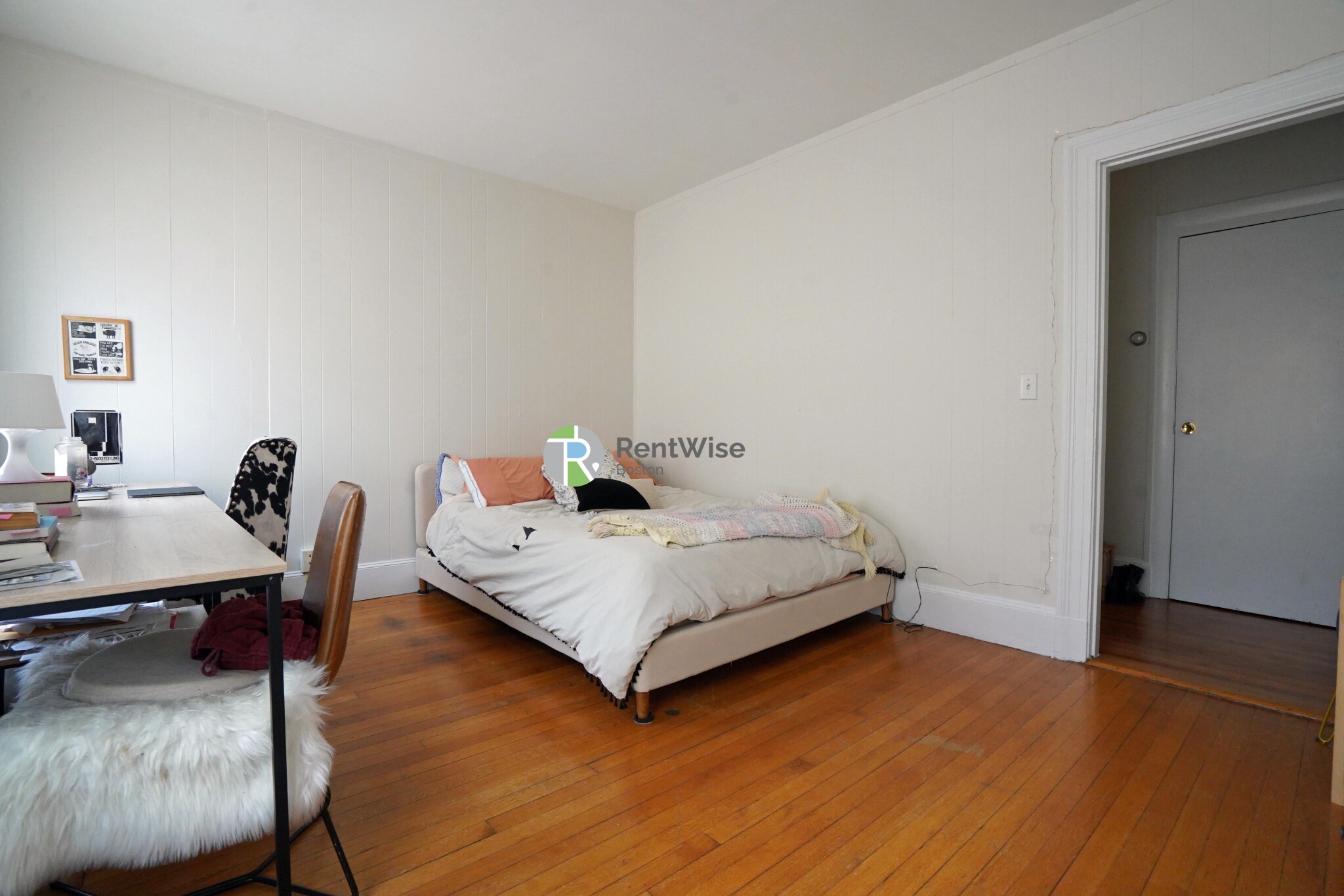 1 Ashford Ct, Allston