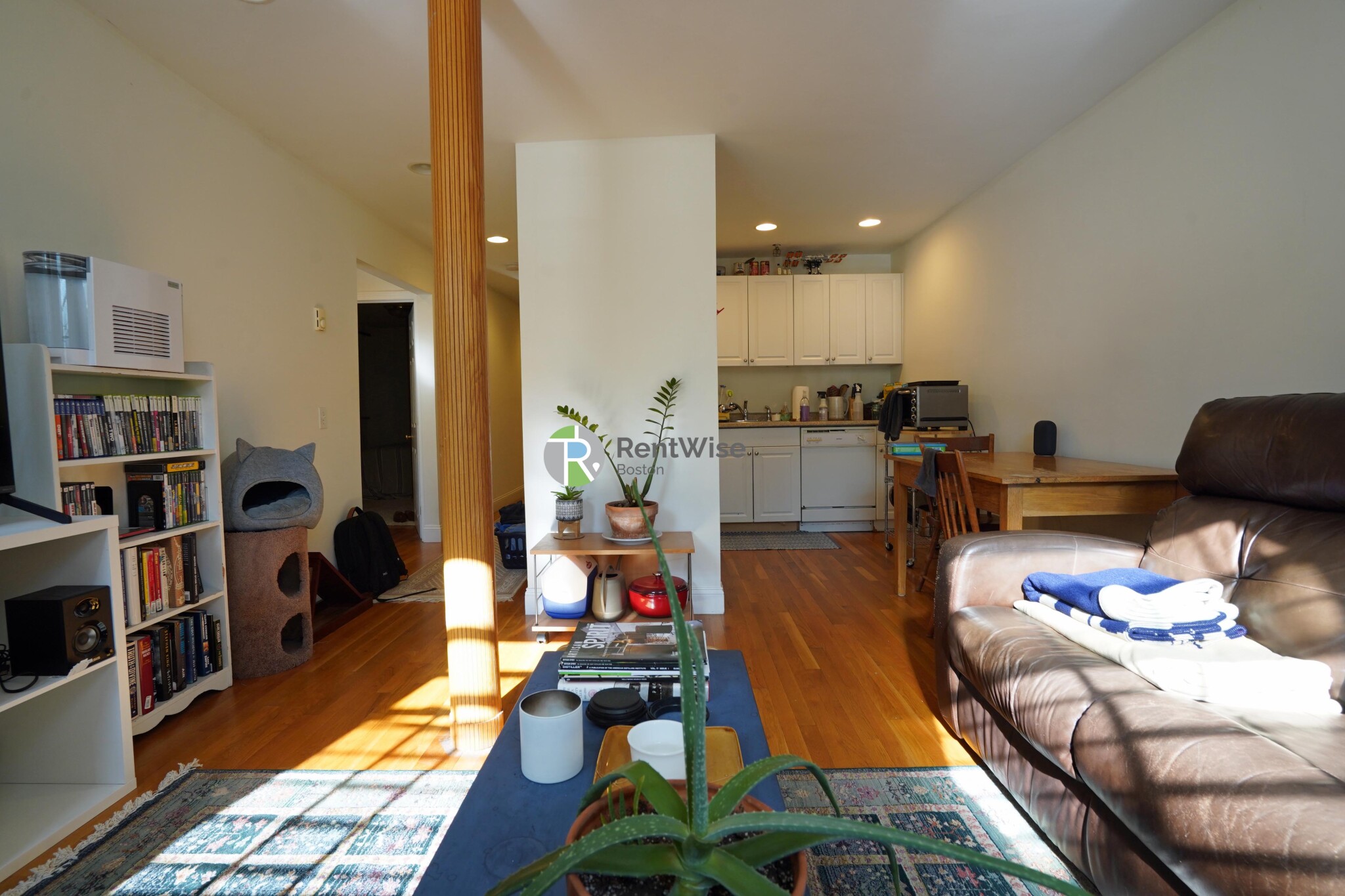 1298 Commonwealth Ave, Allston