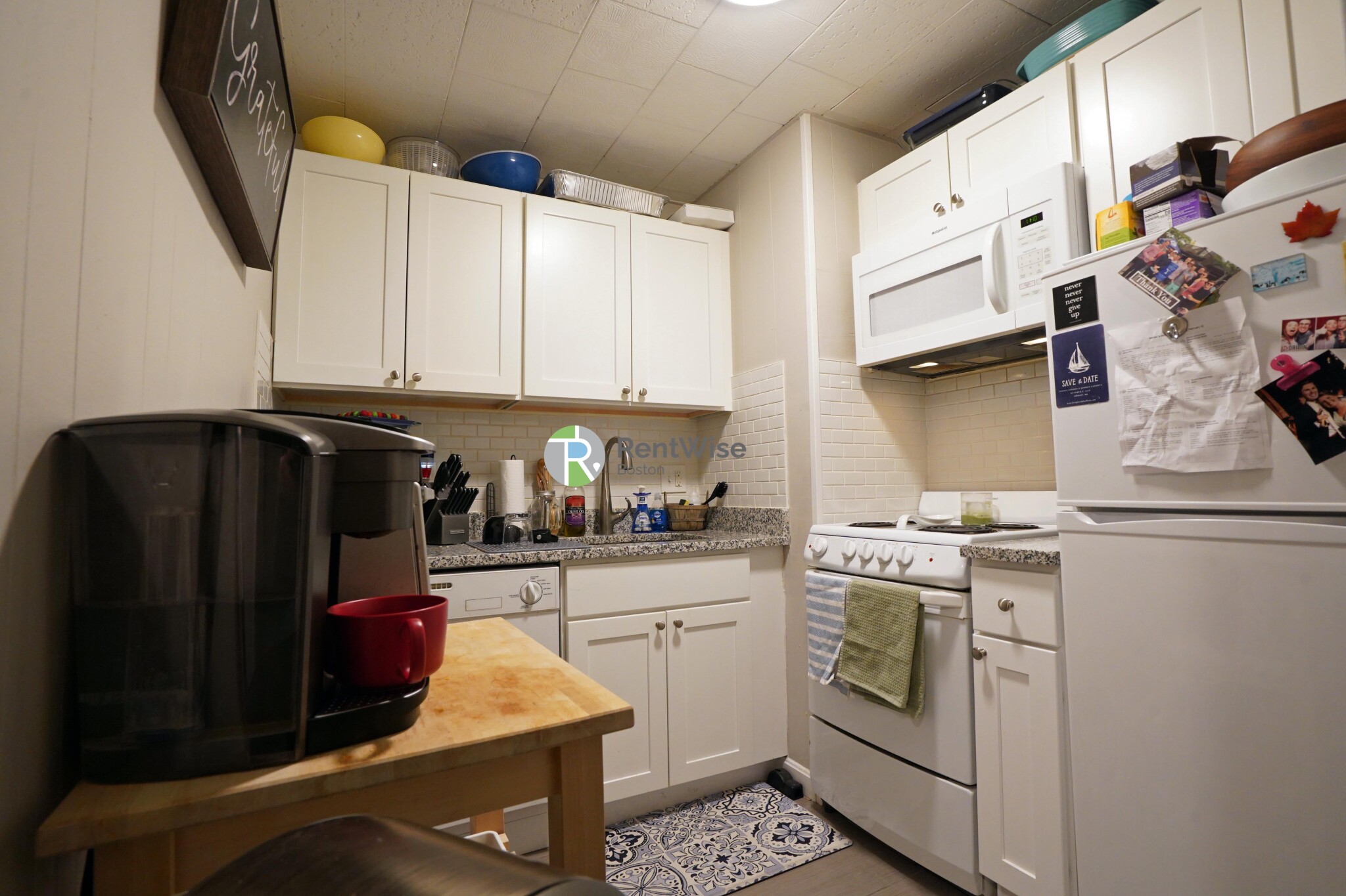 1055 Beacon St, Longwood