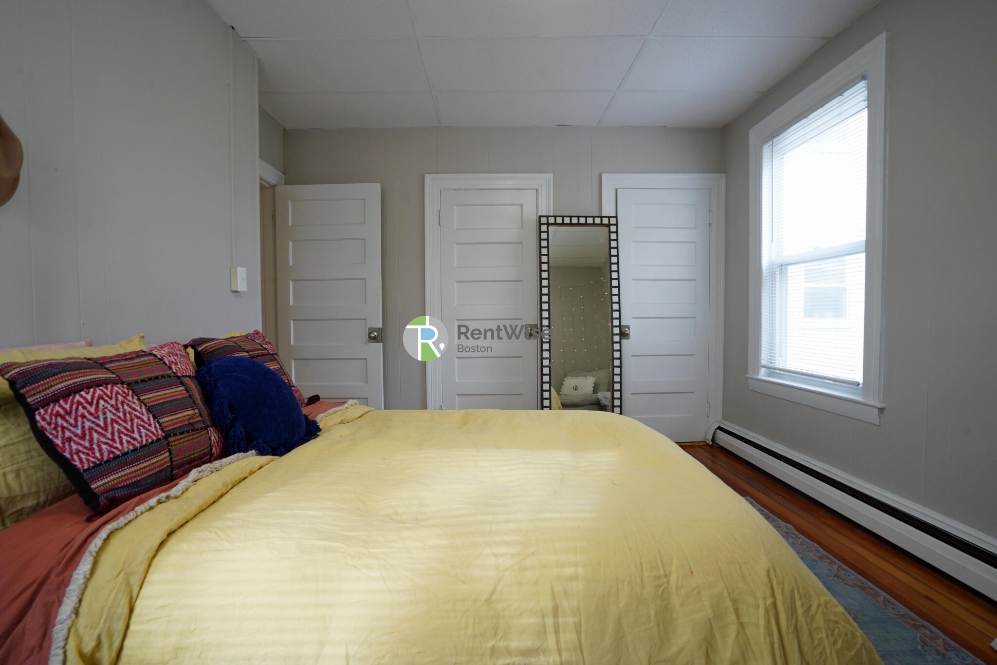 2 Ashford Ct, Allston