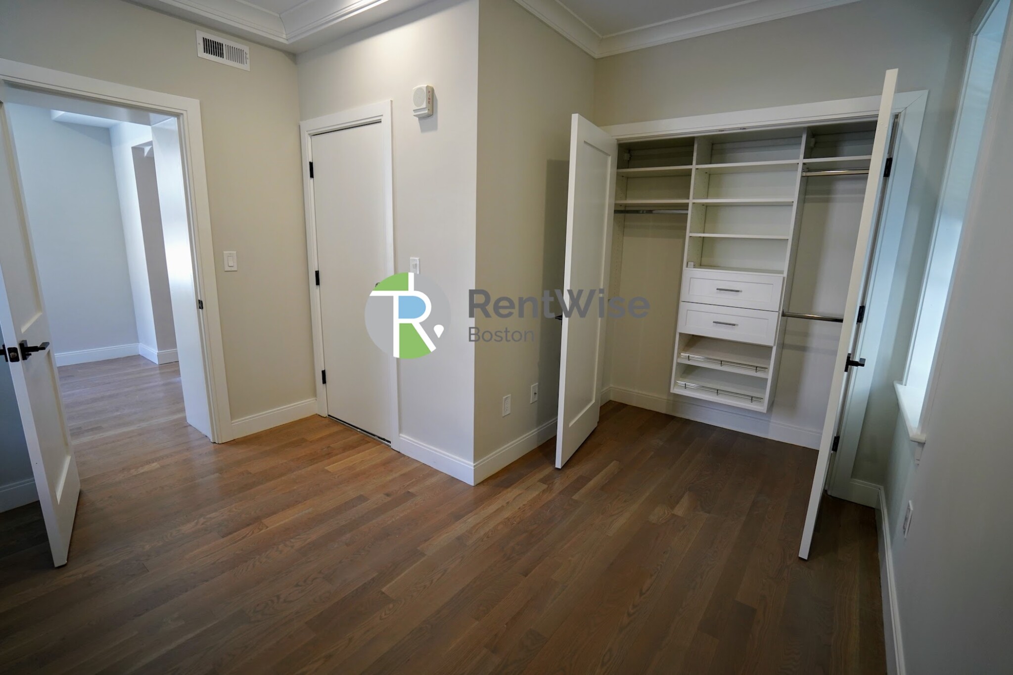 47 Englewood Ave, Brighton