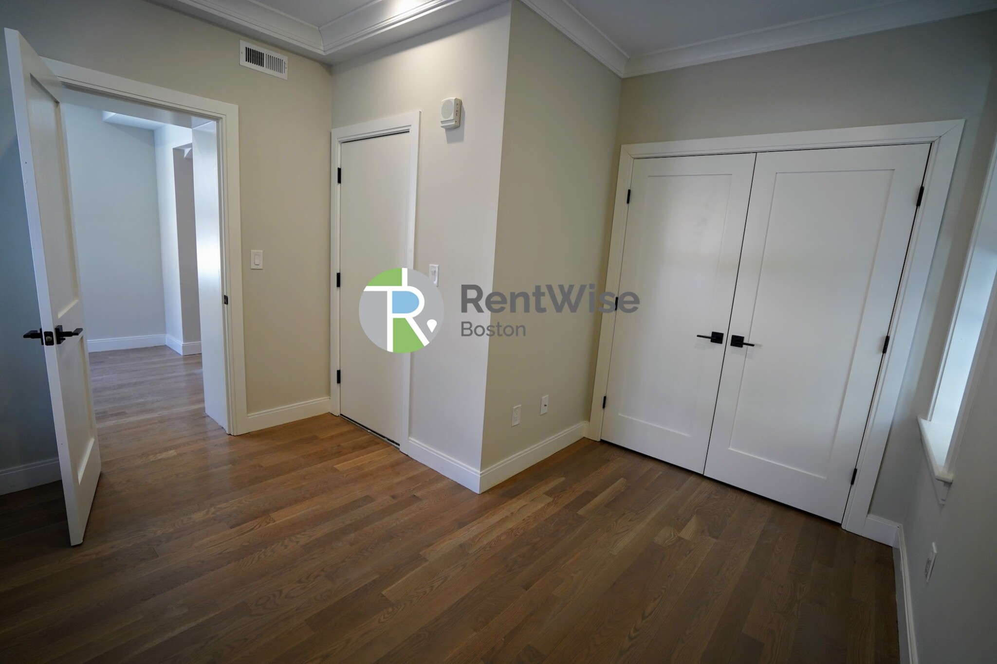 47 Englewood Ave, Brighton