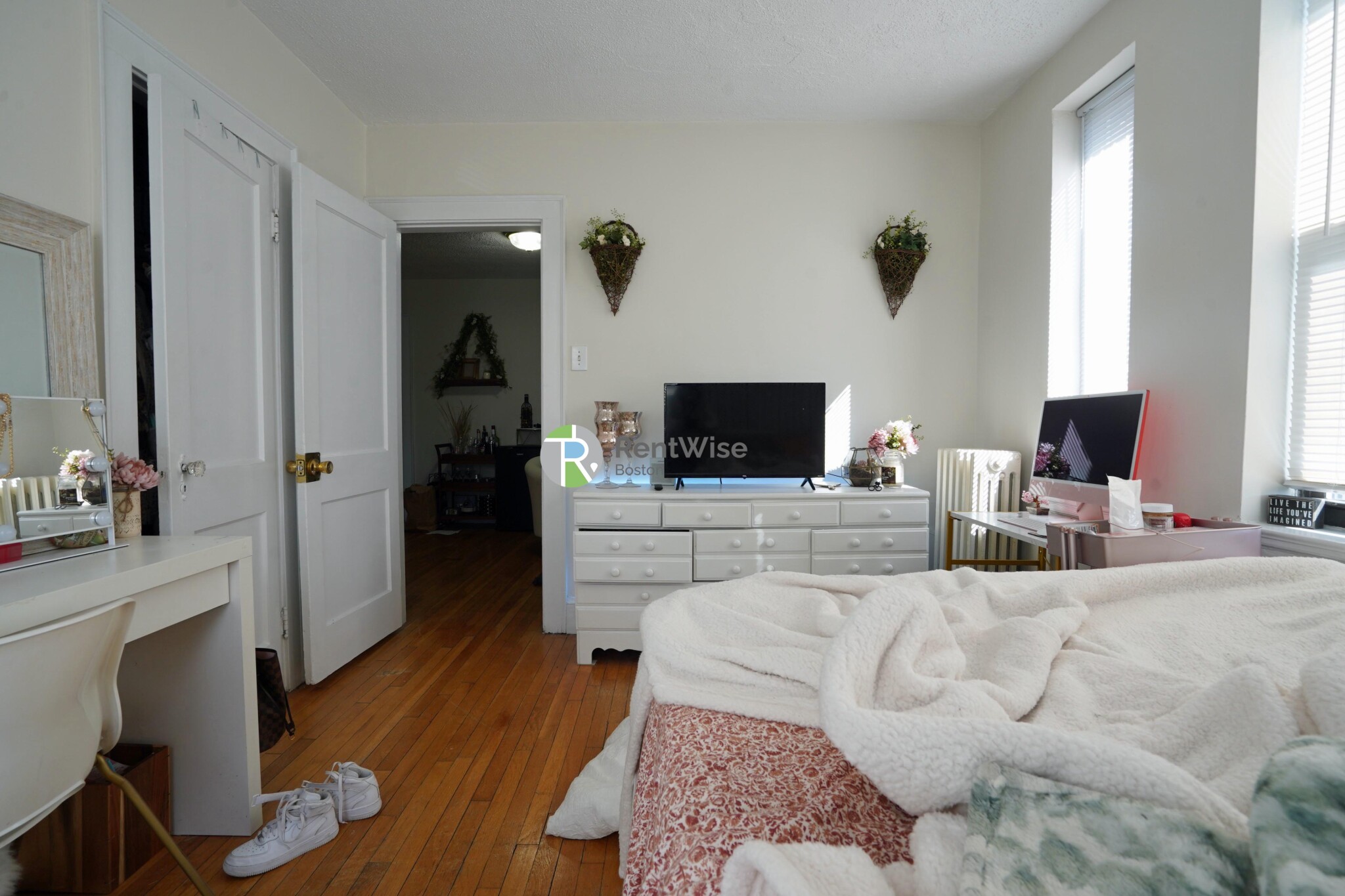 433 Broadway, Winter Hill