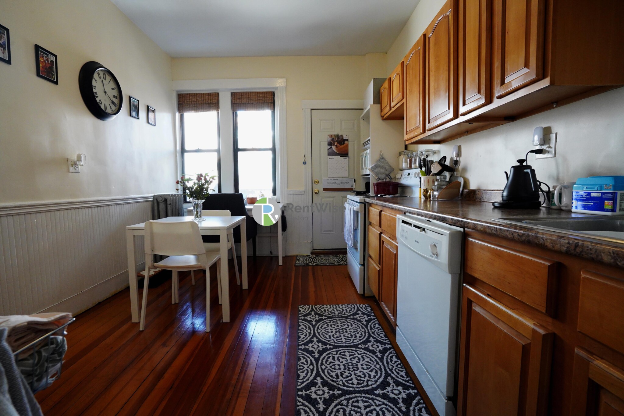 1379 Commonwealth Ave, Brighton