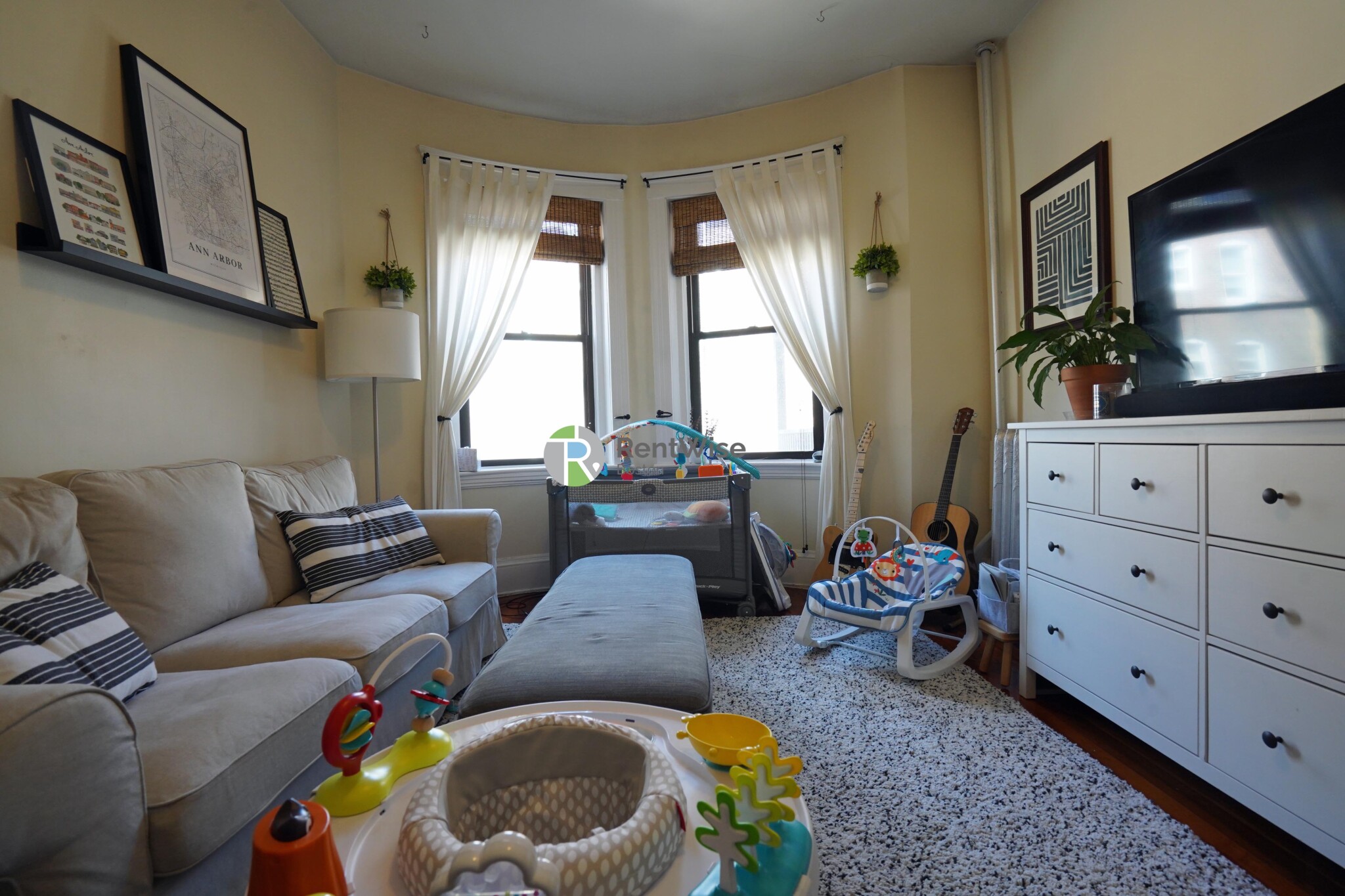 1379 Commonwealth Ave, Brighton