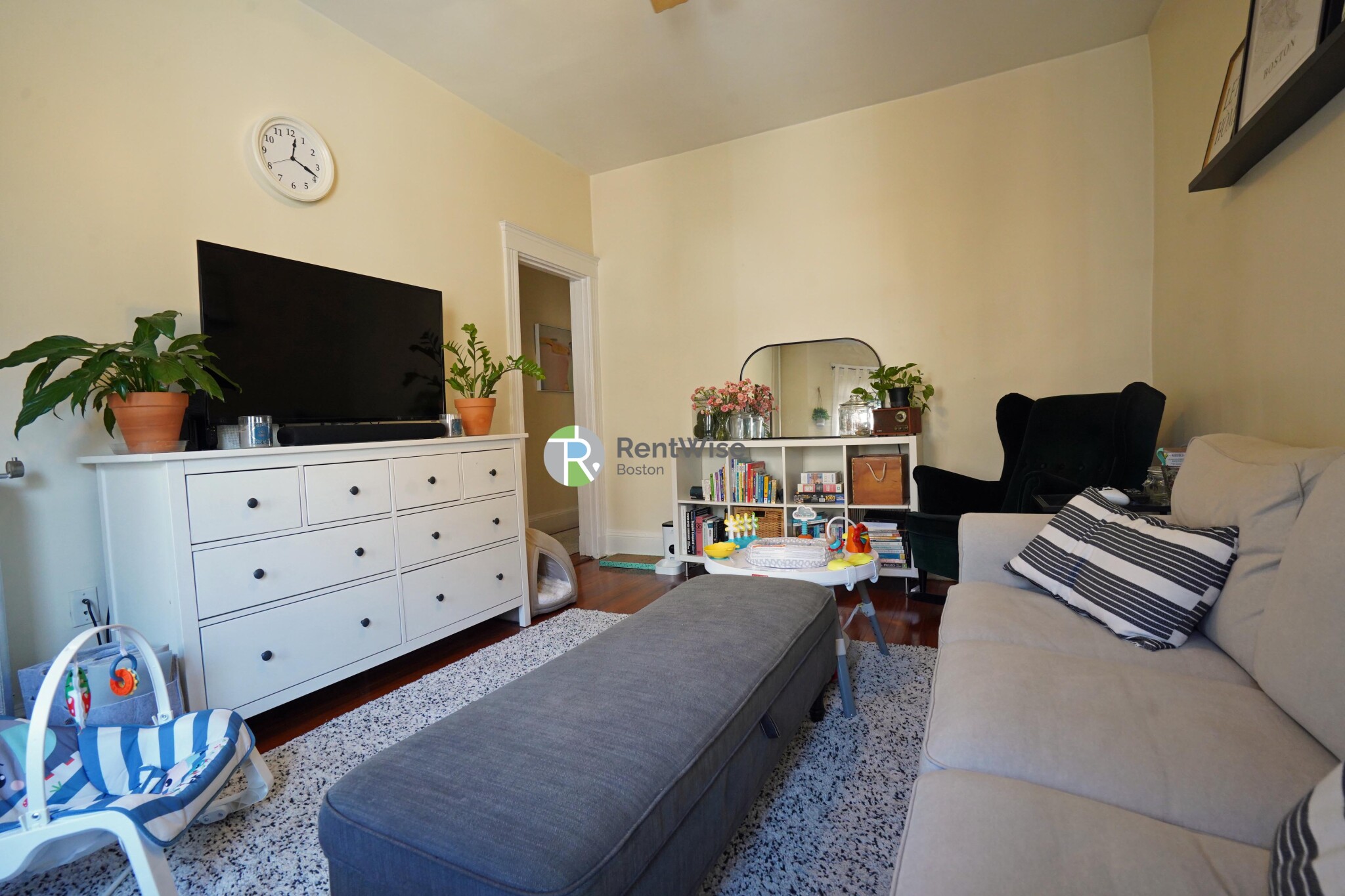 1379 Commonwealth Ave, Brighton