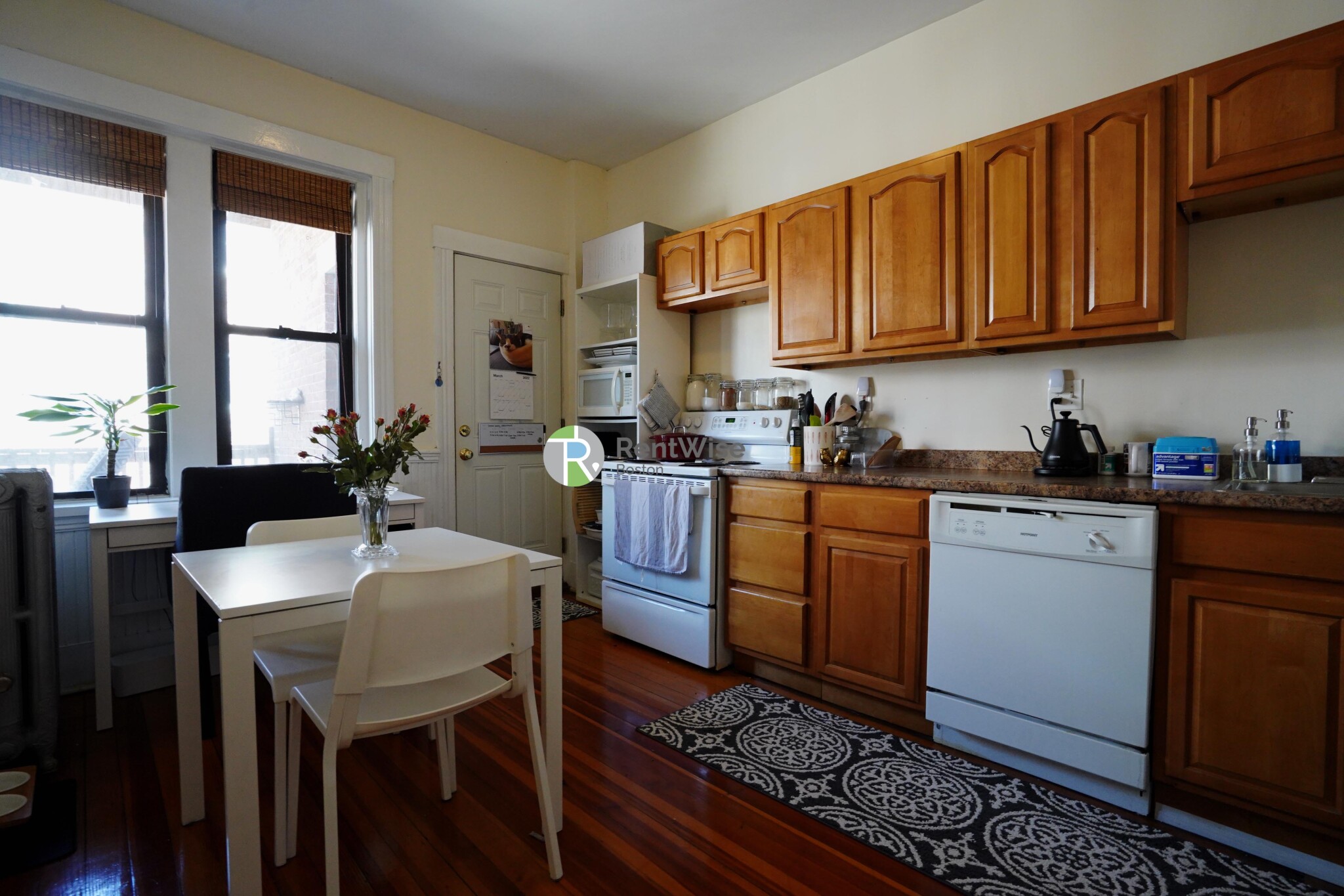 1379 Commonwealth Ave, Brighton