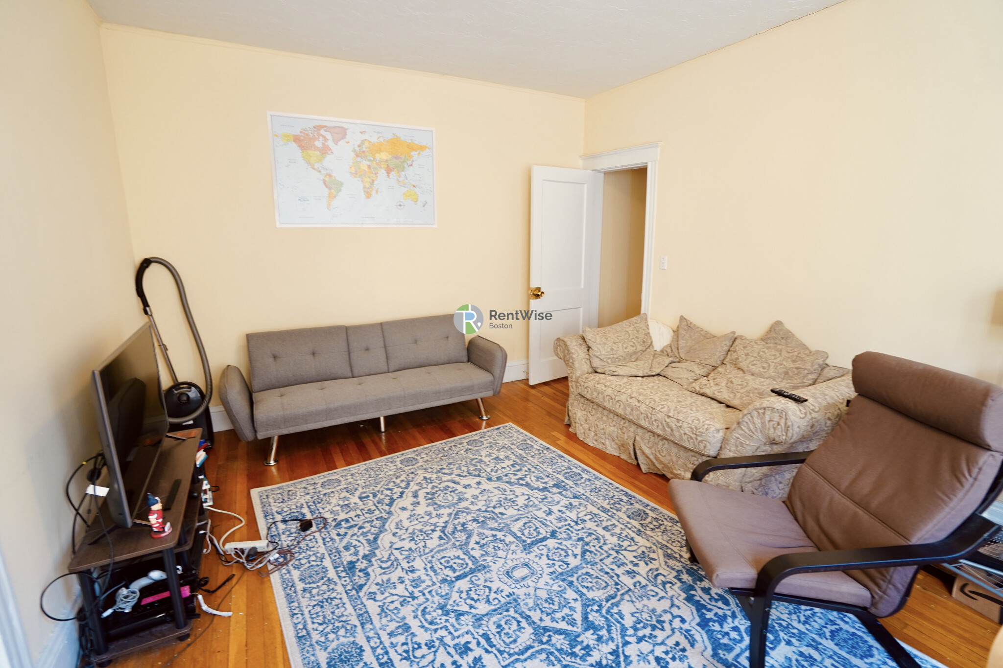 39 Clinton St, Mid-Cambridge