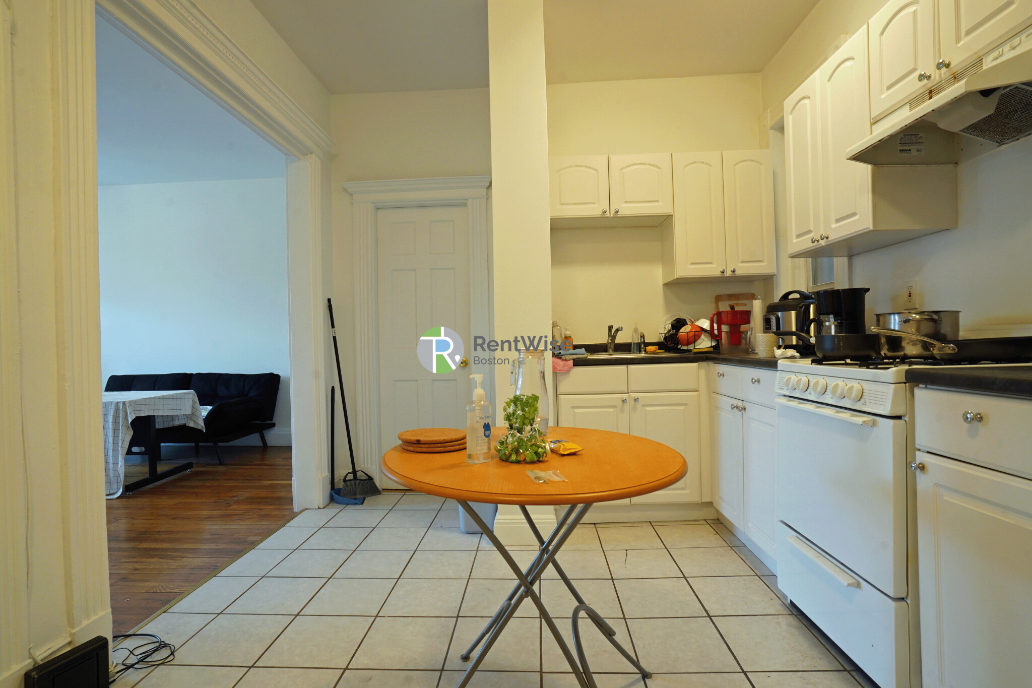 1298 Commonwealth Ave, Allston