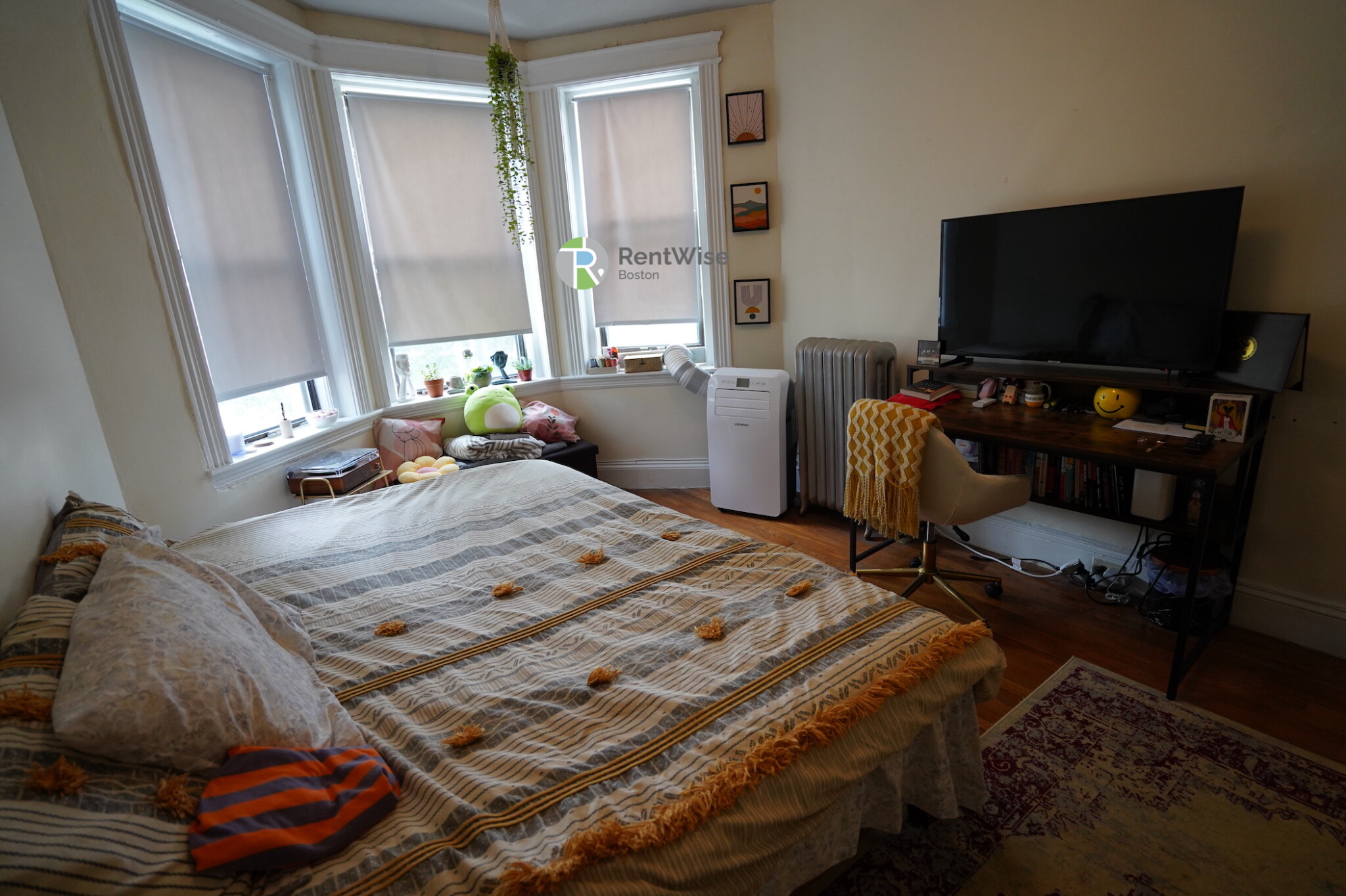 1160 Commonwealth Ave, Allston