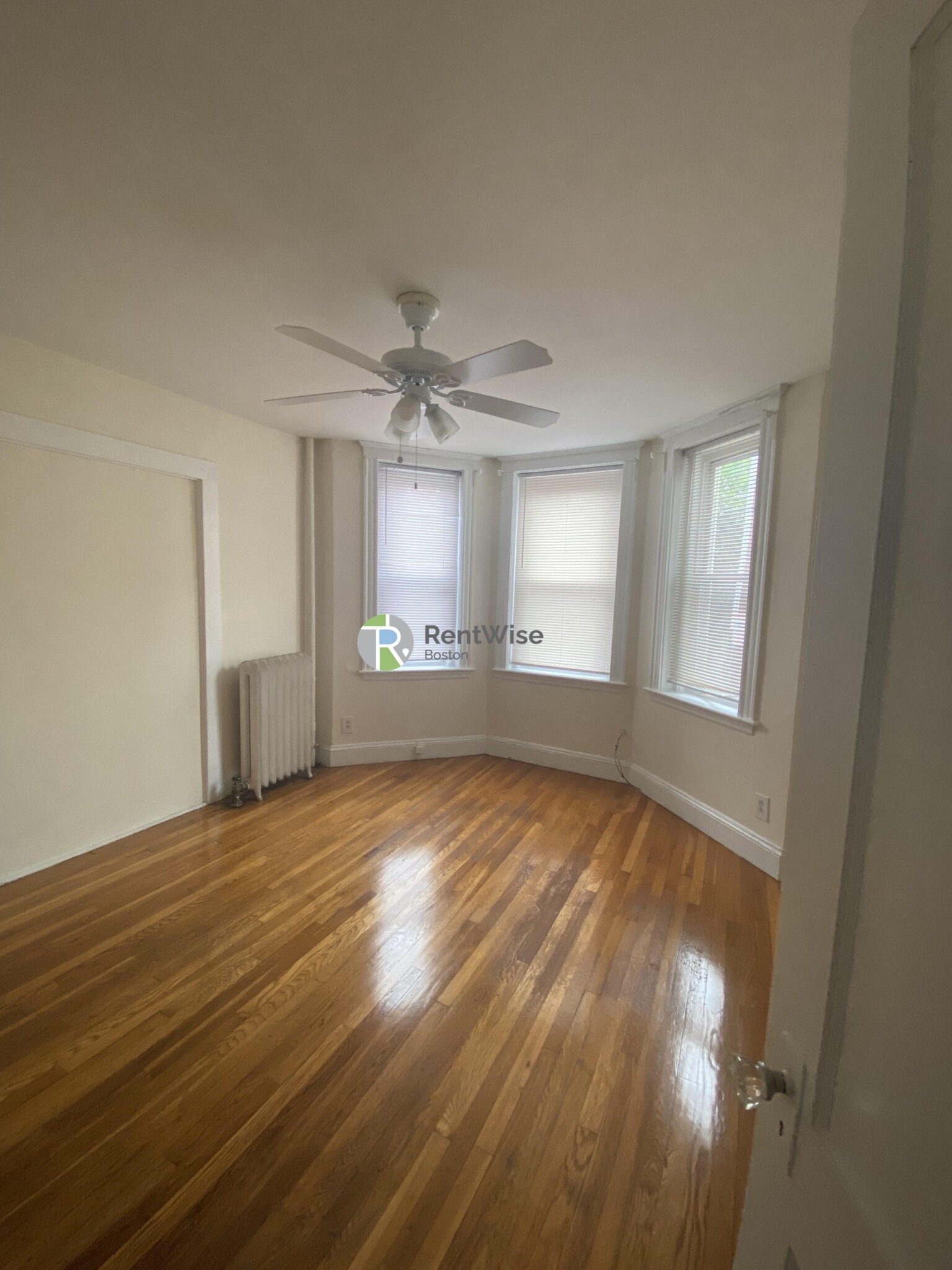 5 Barrows St, Allston