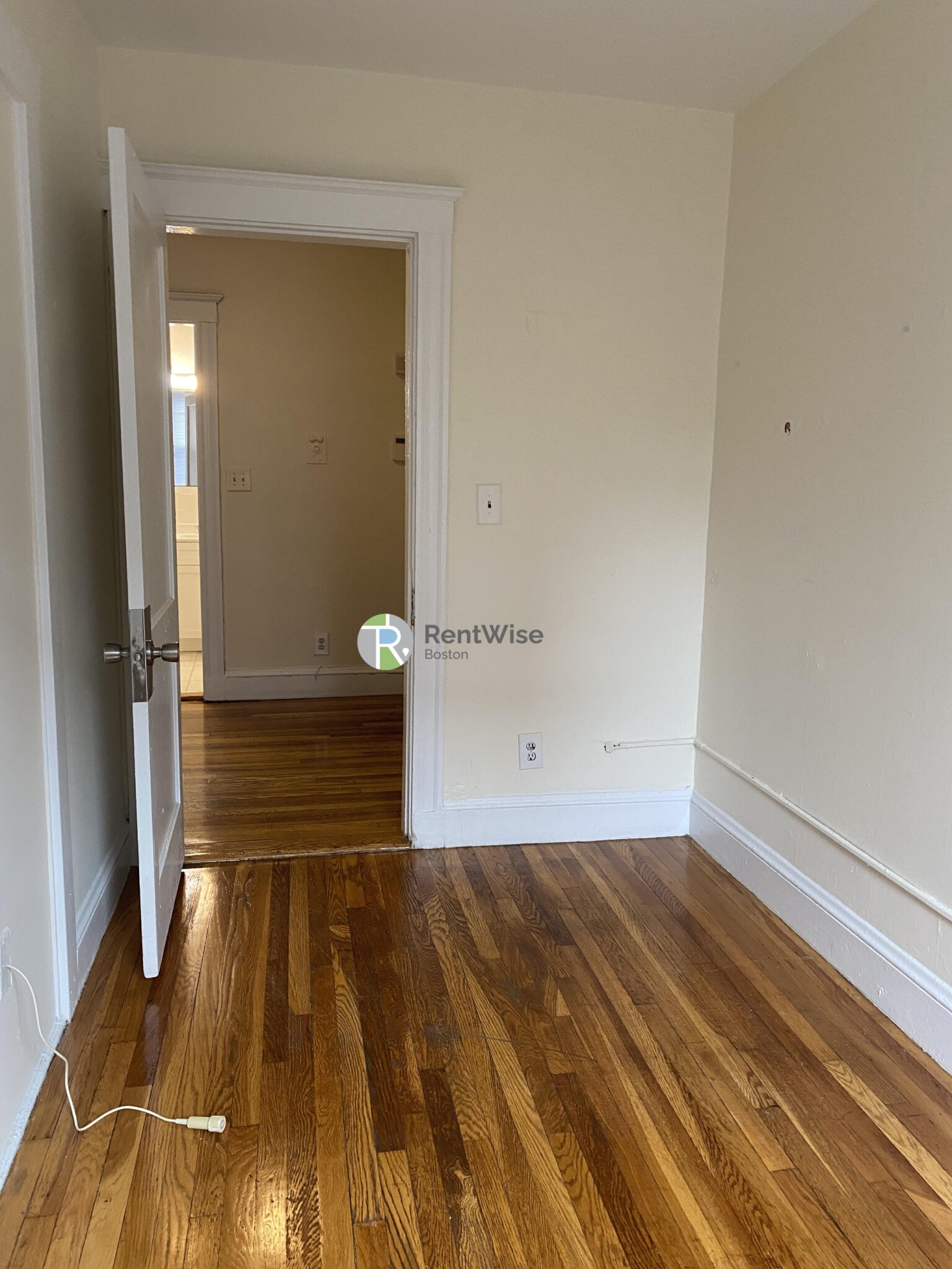 5 Barrows St, Allston