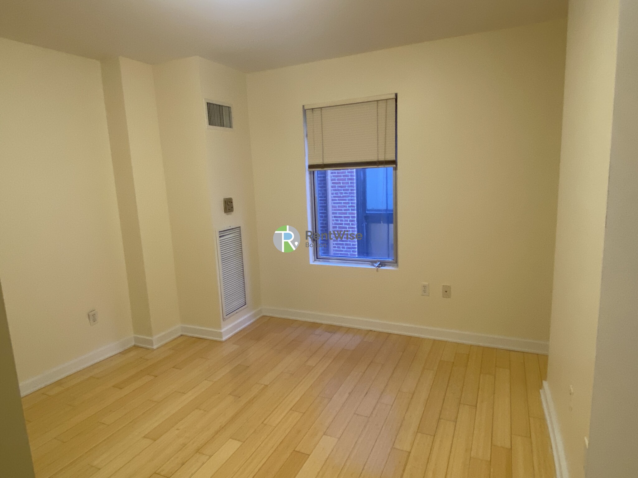 40 Boylston St, Downtown