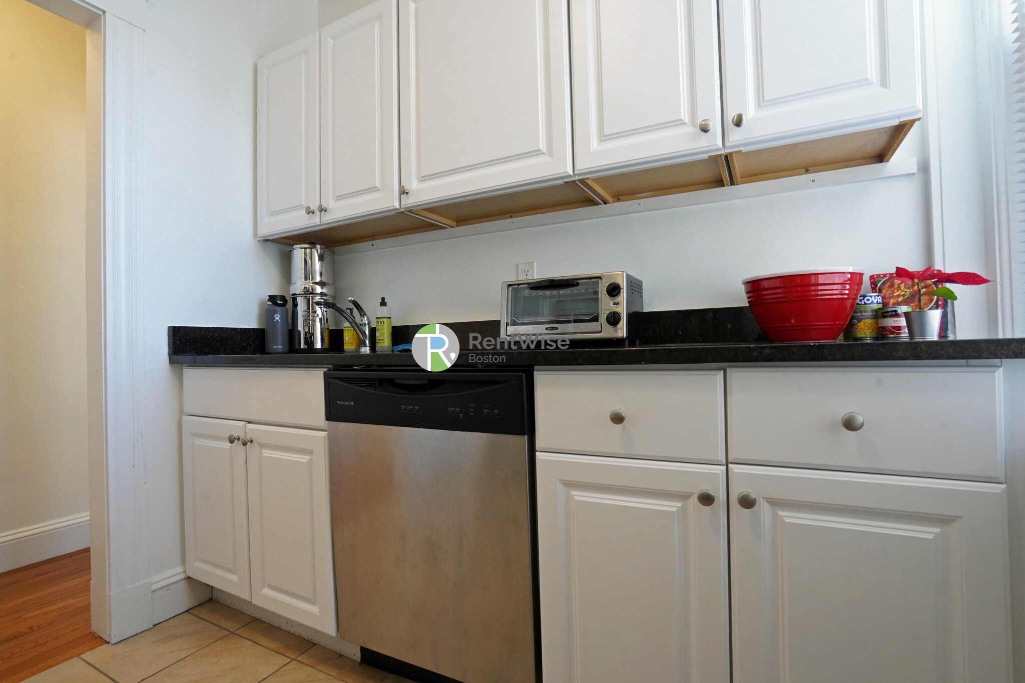 1850 Commonwealth Ave, Brighton