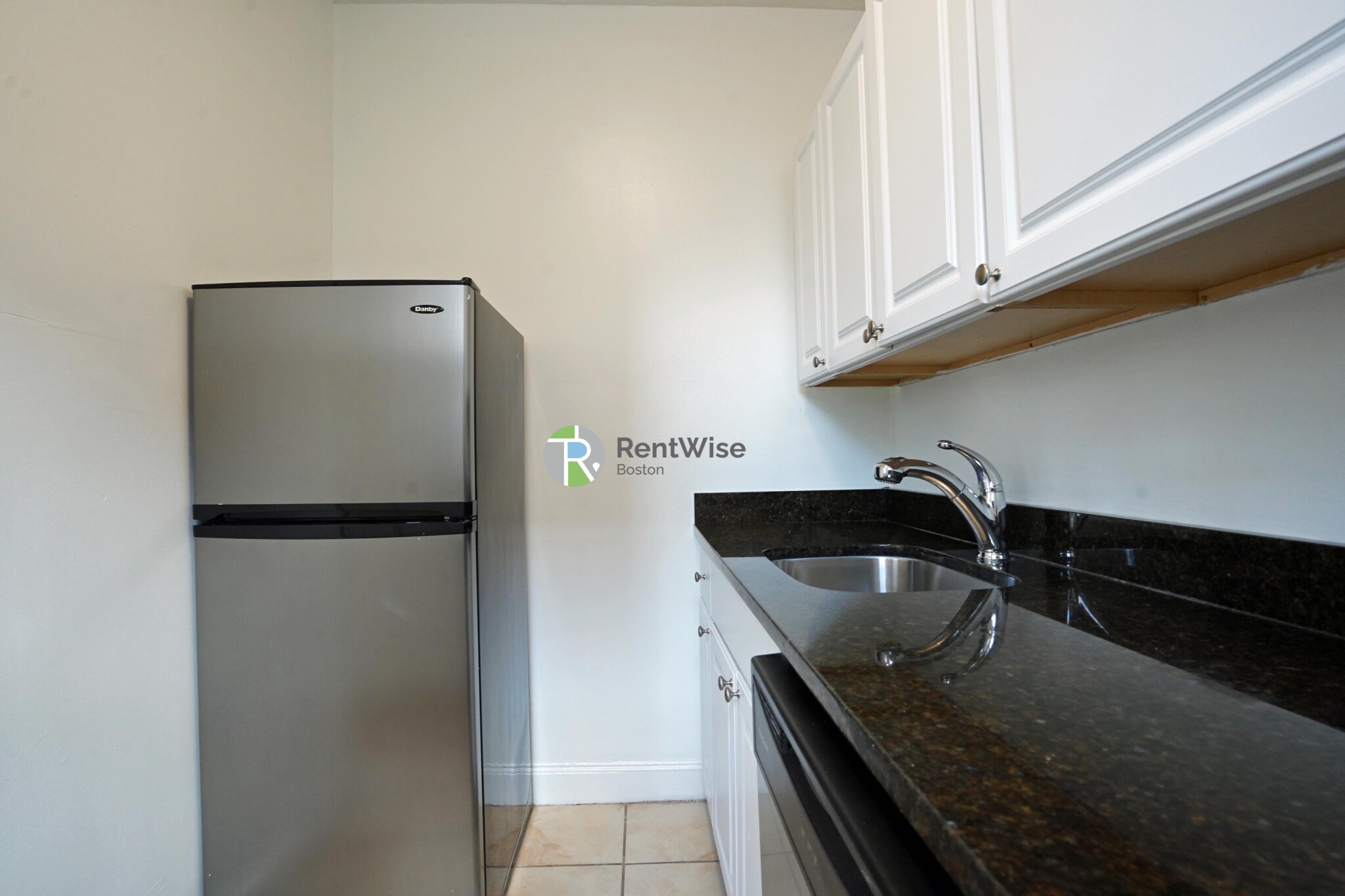 82 Brainerd Rd, Allston