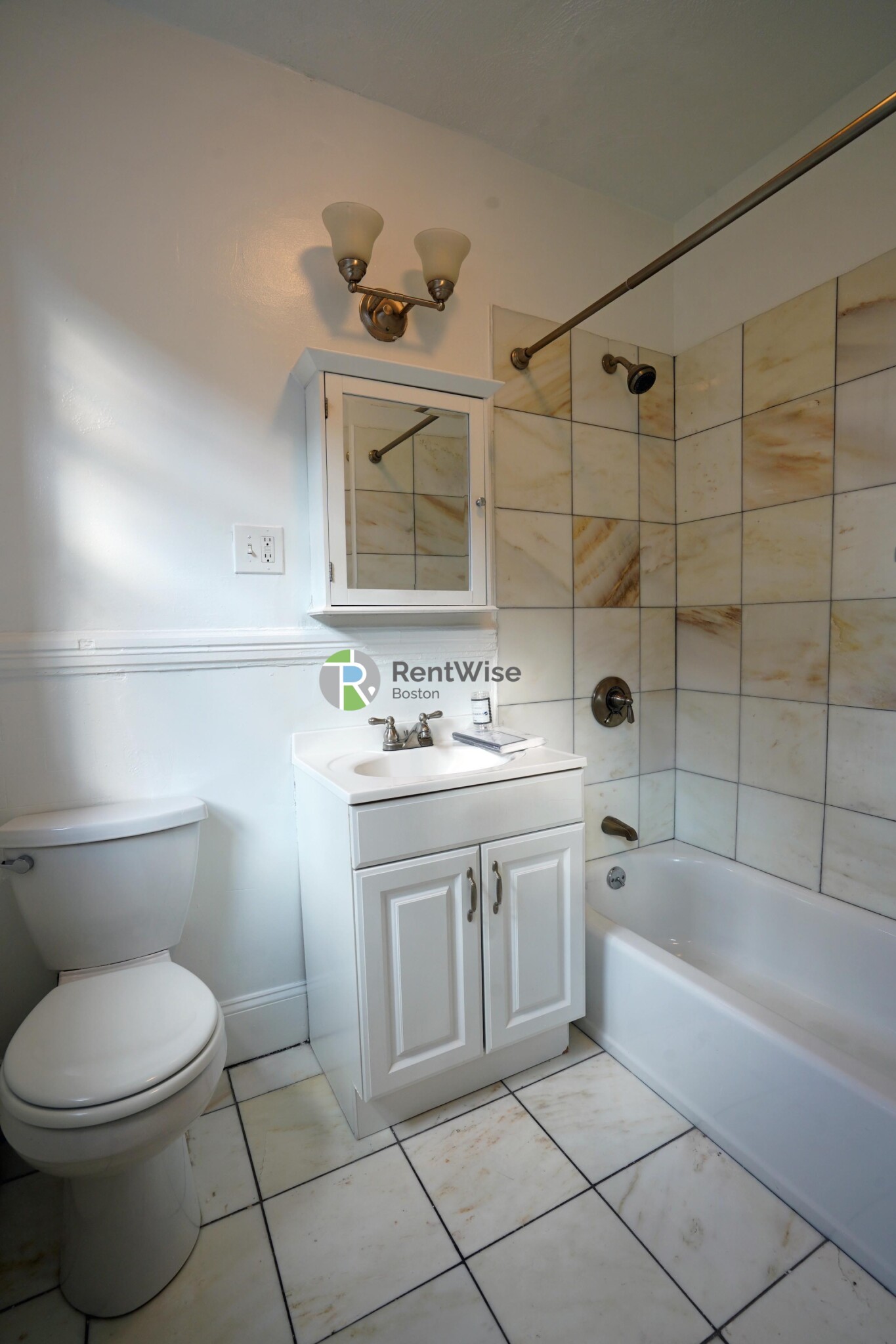 82 Brainerd Rd, Allston