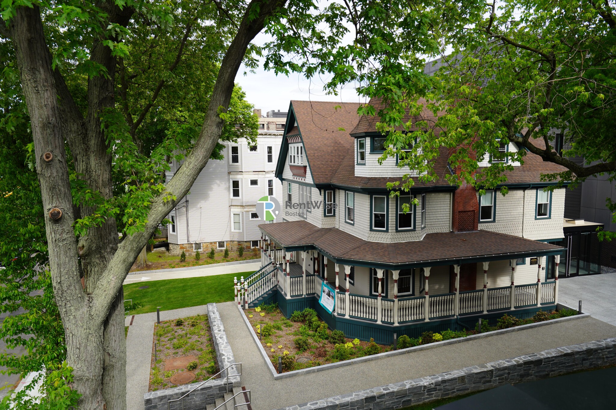 83 Gardner St, Allston