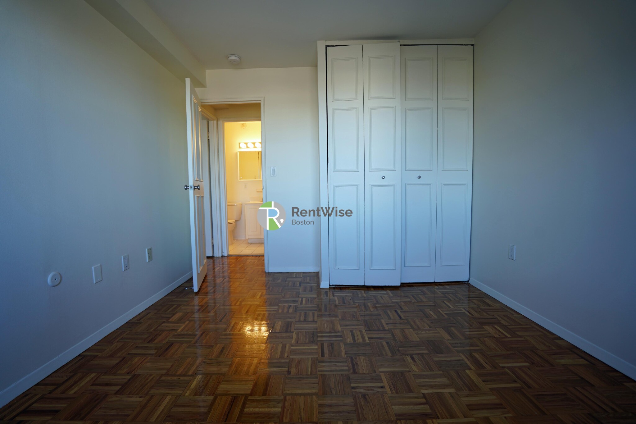 175 Freeman St, North Brookline