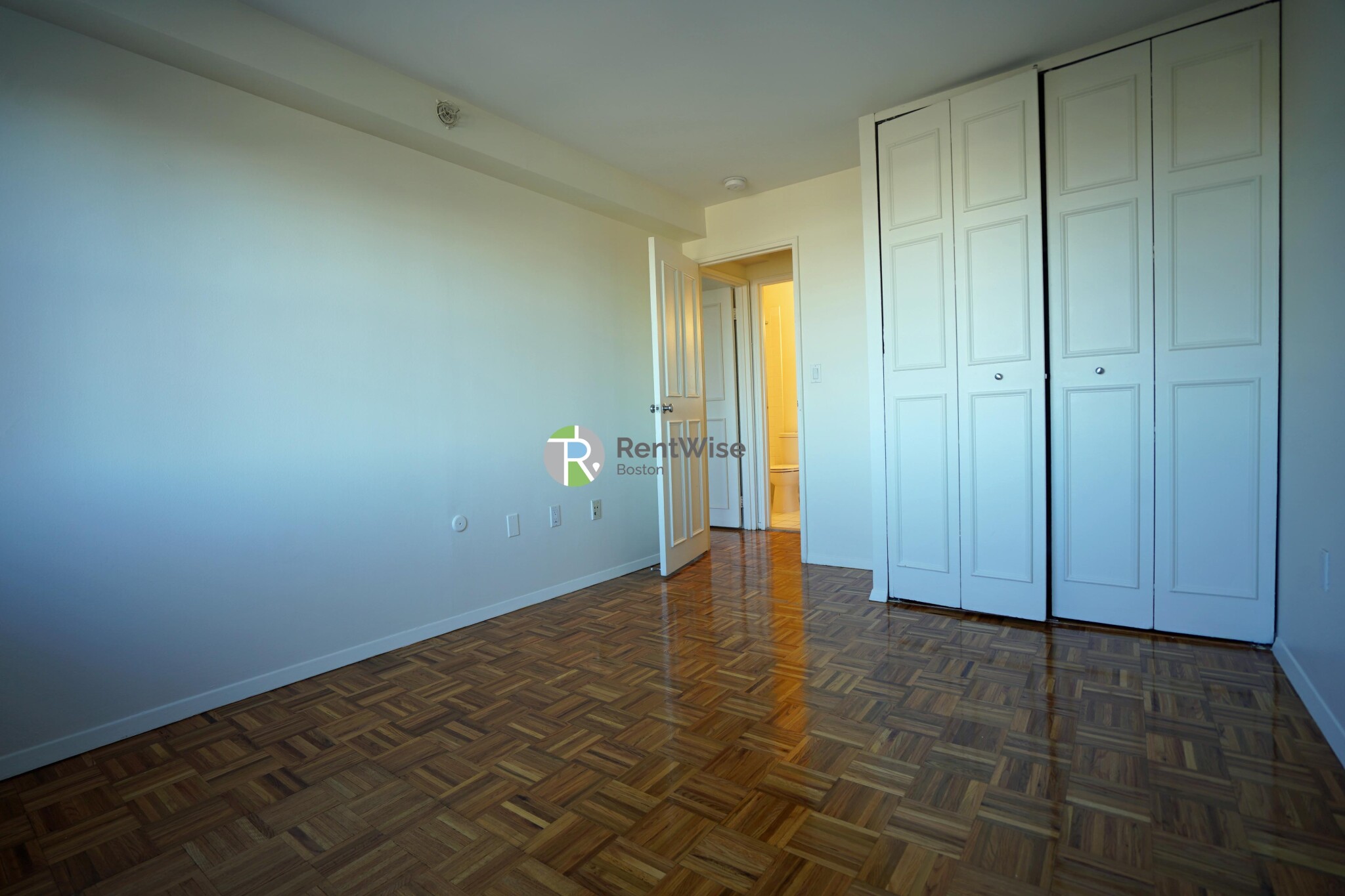 175 Freeman St, North Brookline