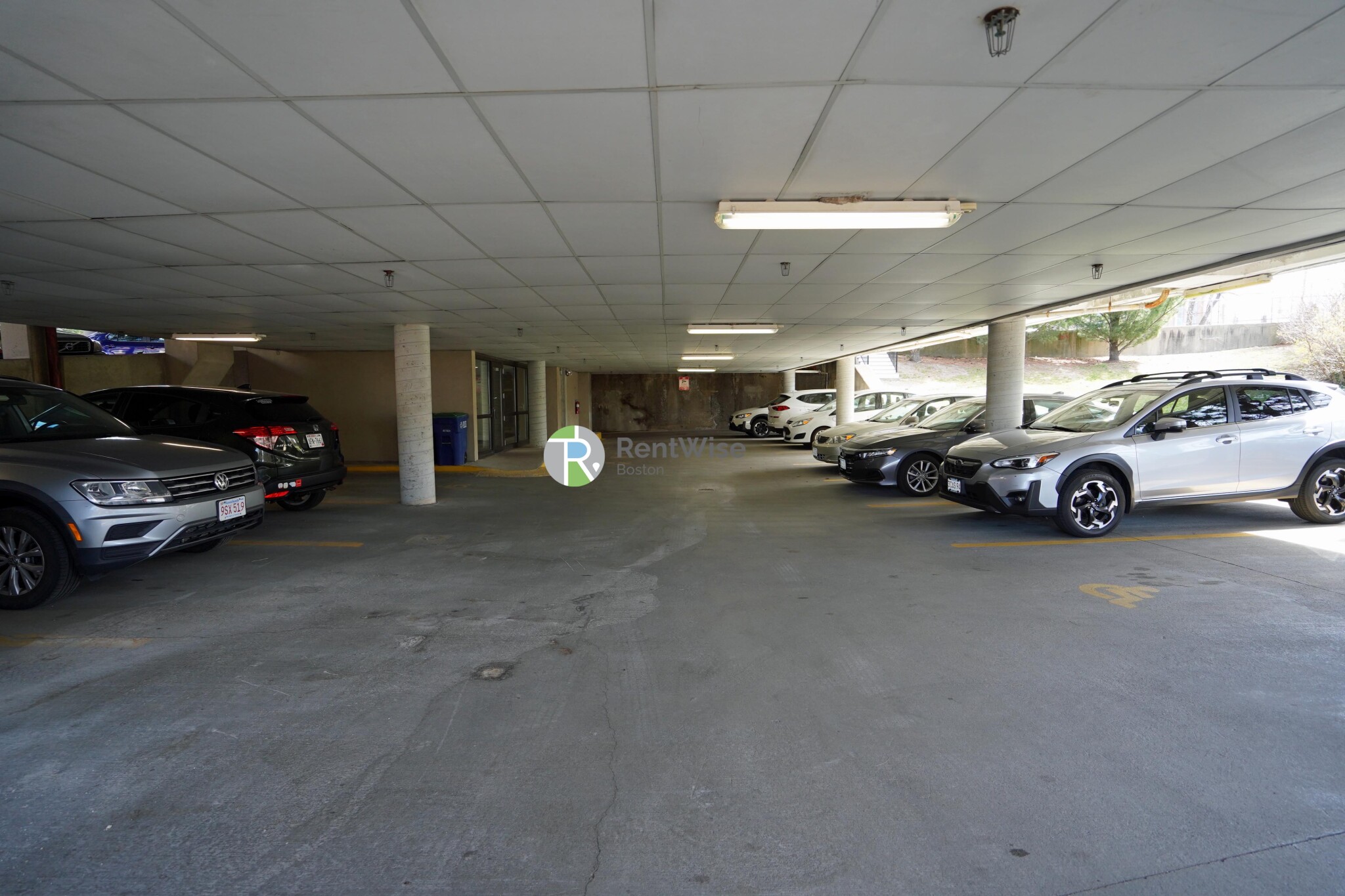 25 Webster Ave, Ward Two