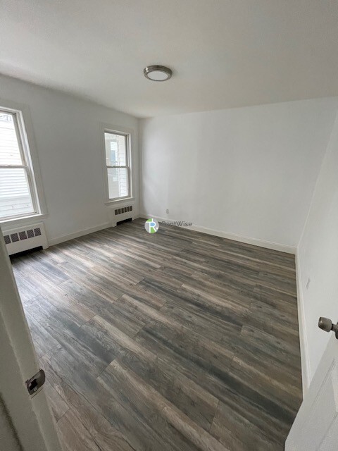 90 Winthrop Shore Dr, Winthrop