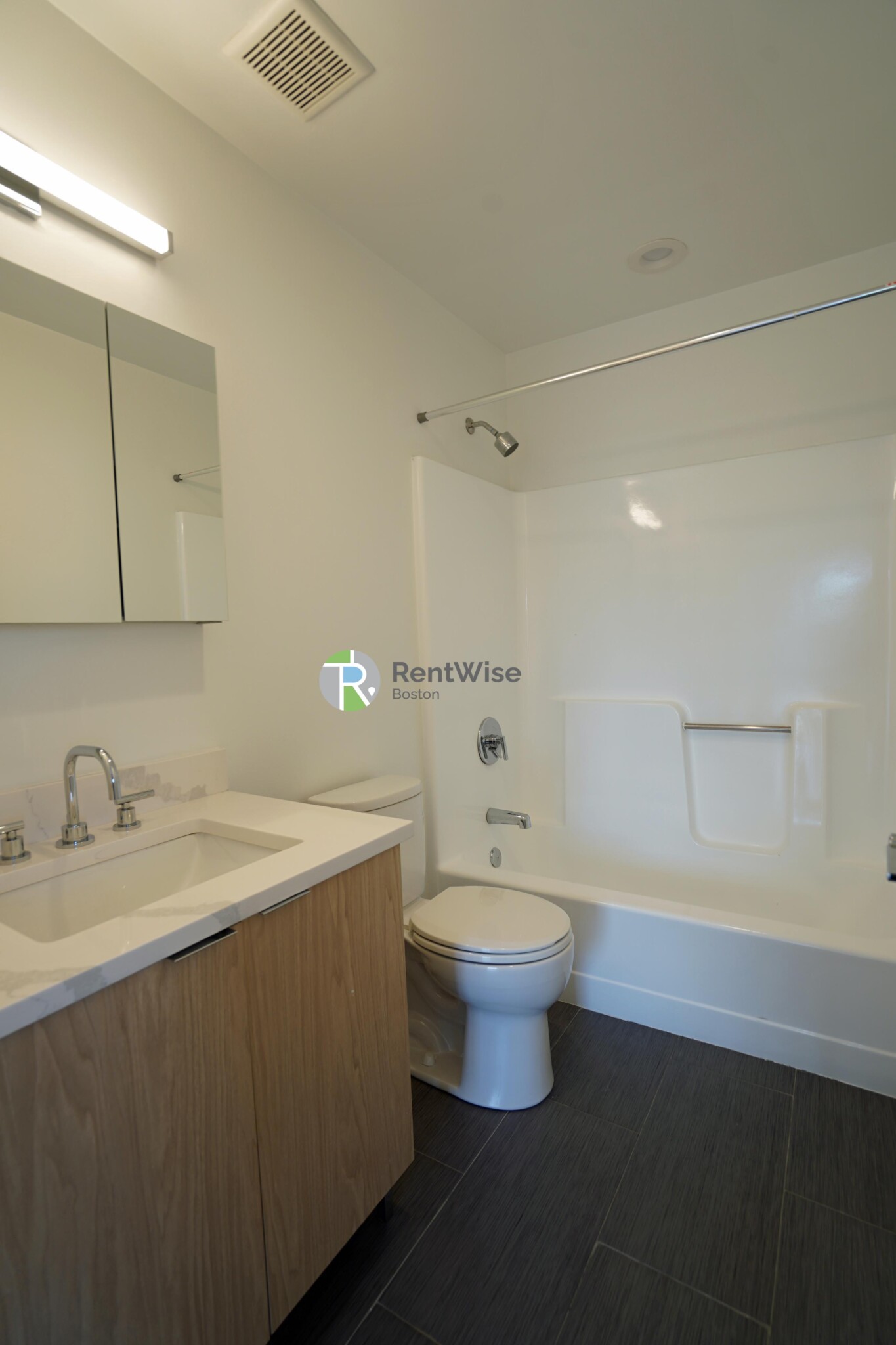 25 Webster Ave, Ward Two