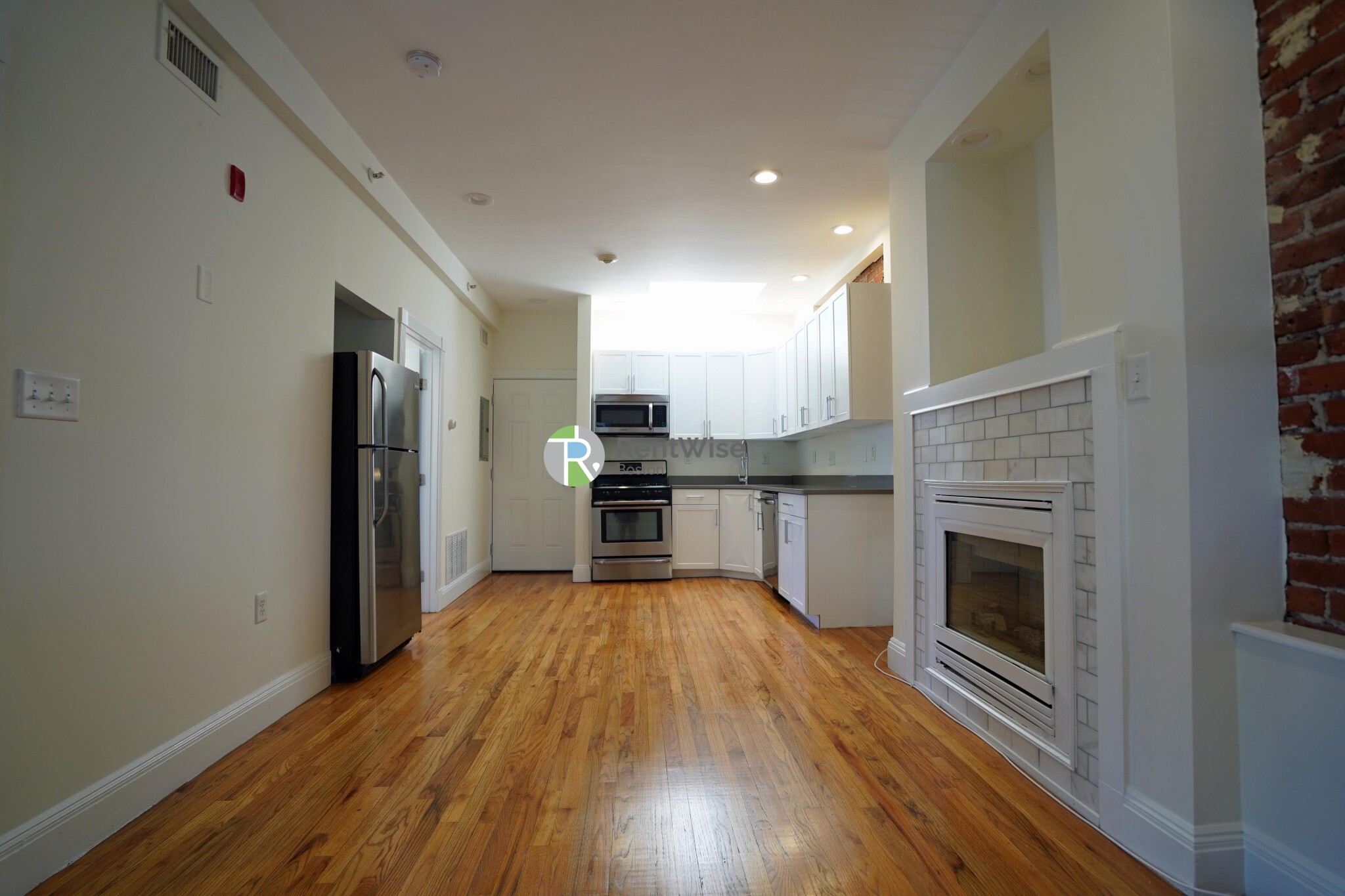 10 Brainerd Rd, Allston