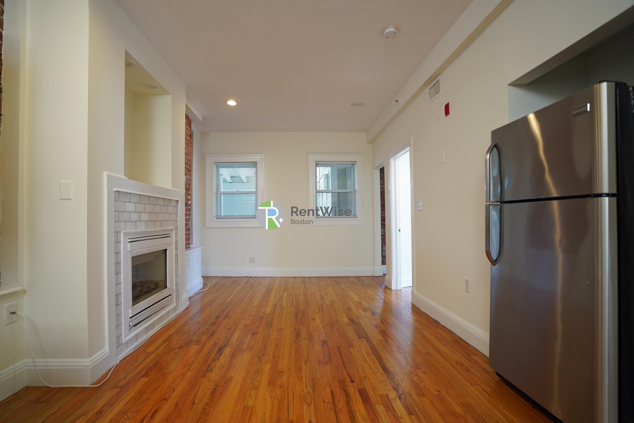 10 Brainerd Rd, Allston