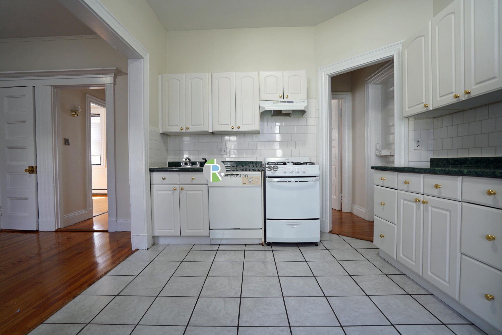 72 Gardner St, Allston