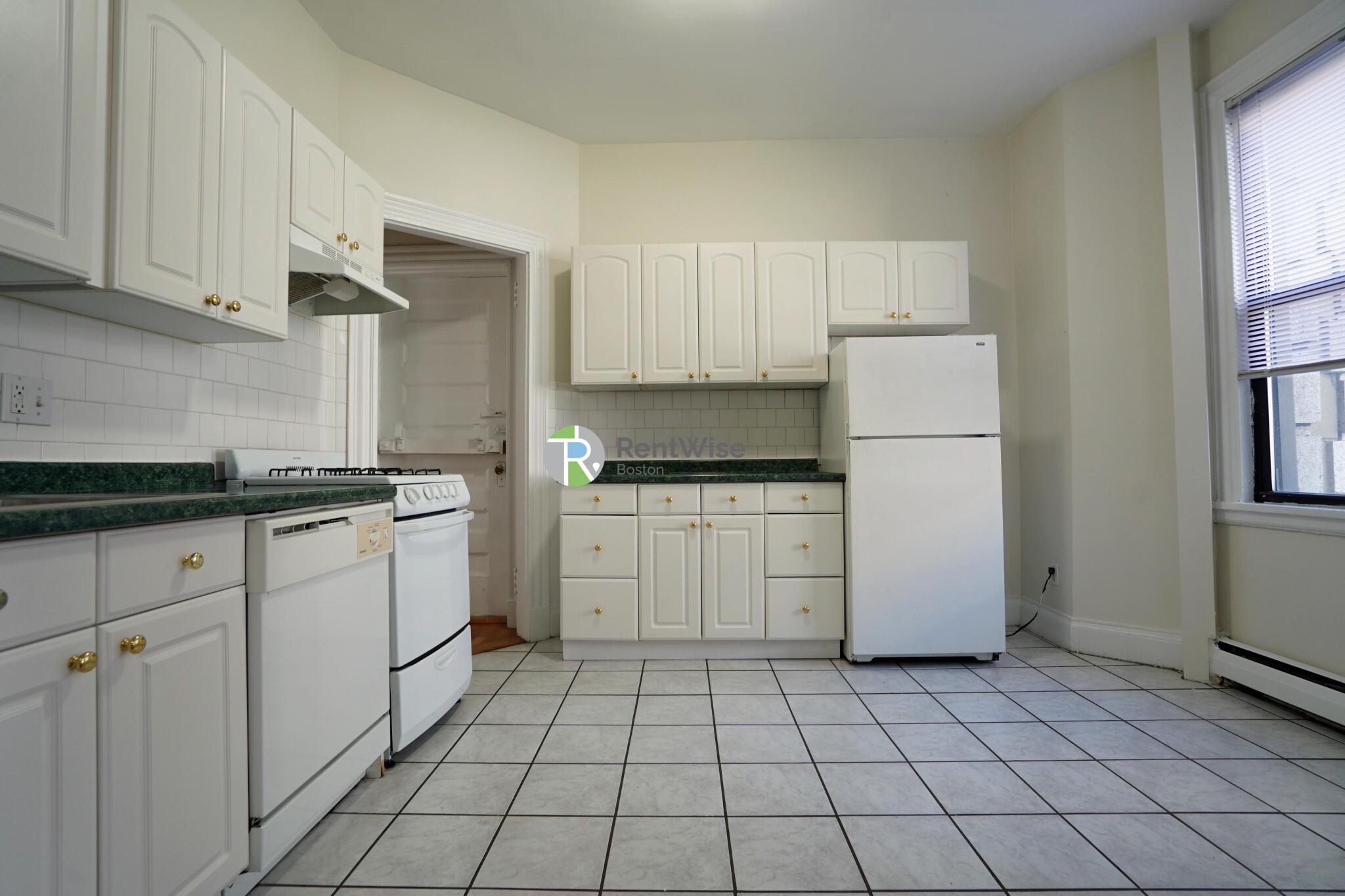 72 Gardner St, Allston