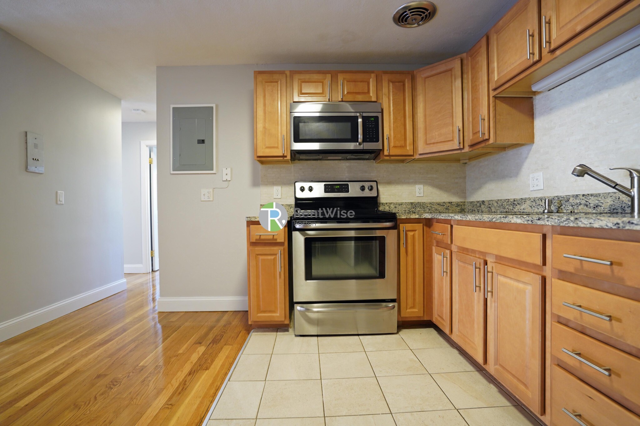 230 Babcock St, North Brookline