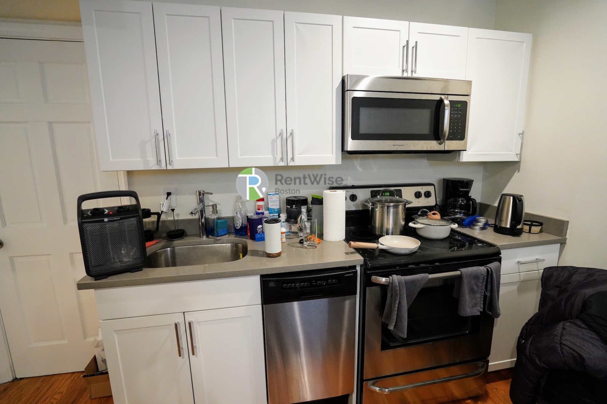 10 Brainerd Rd, Allston