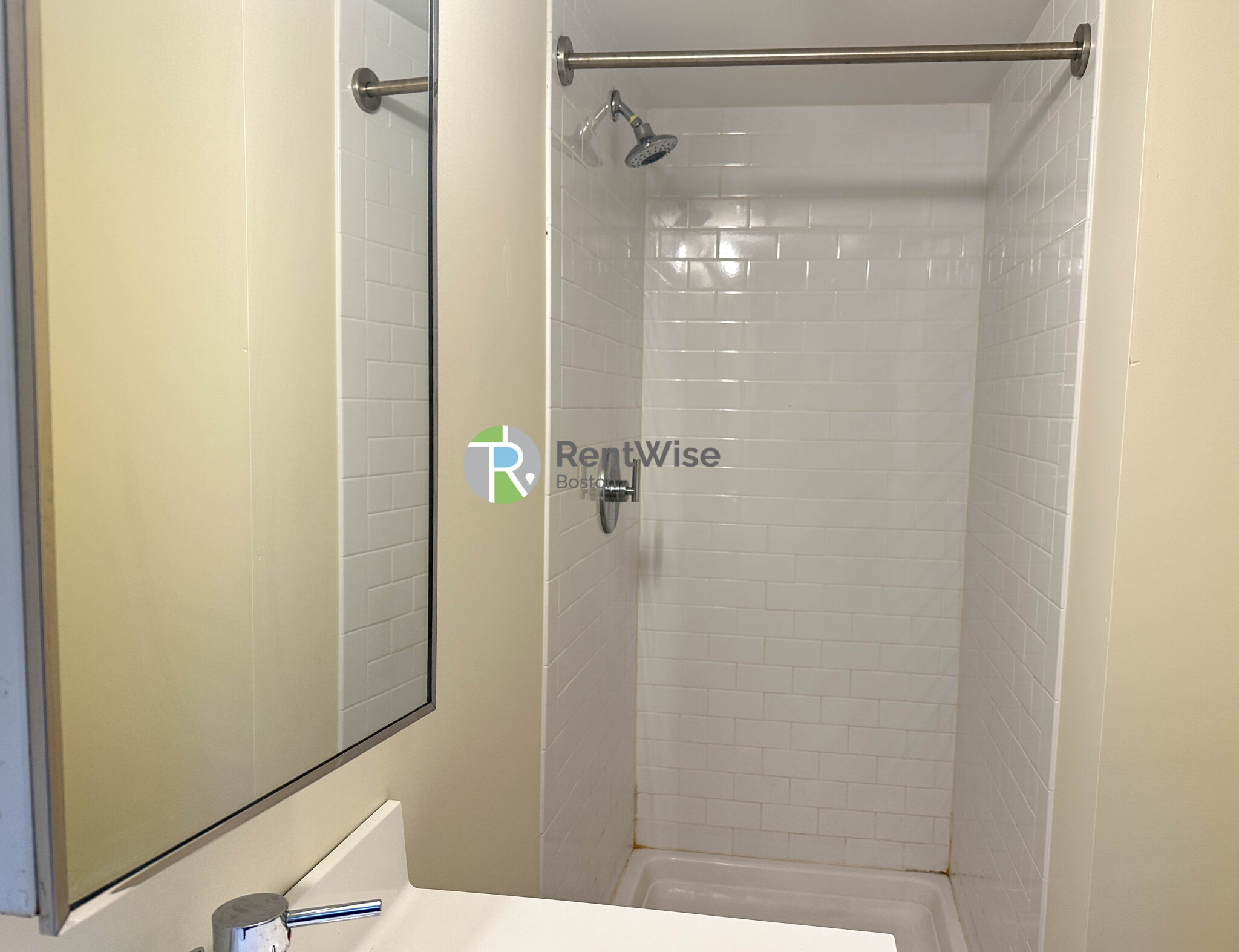 8 Winter St, Downtown