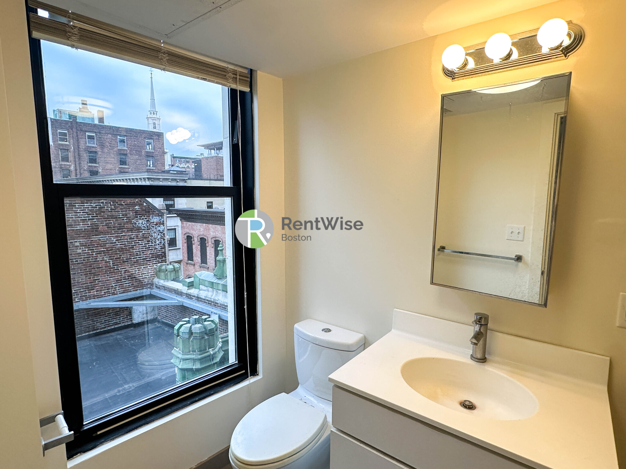 8 Winter St, Downtown