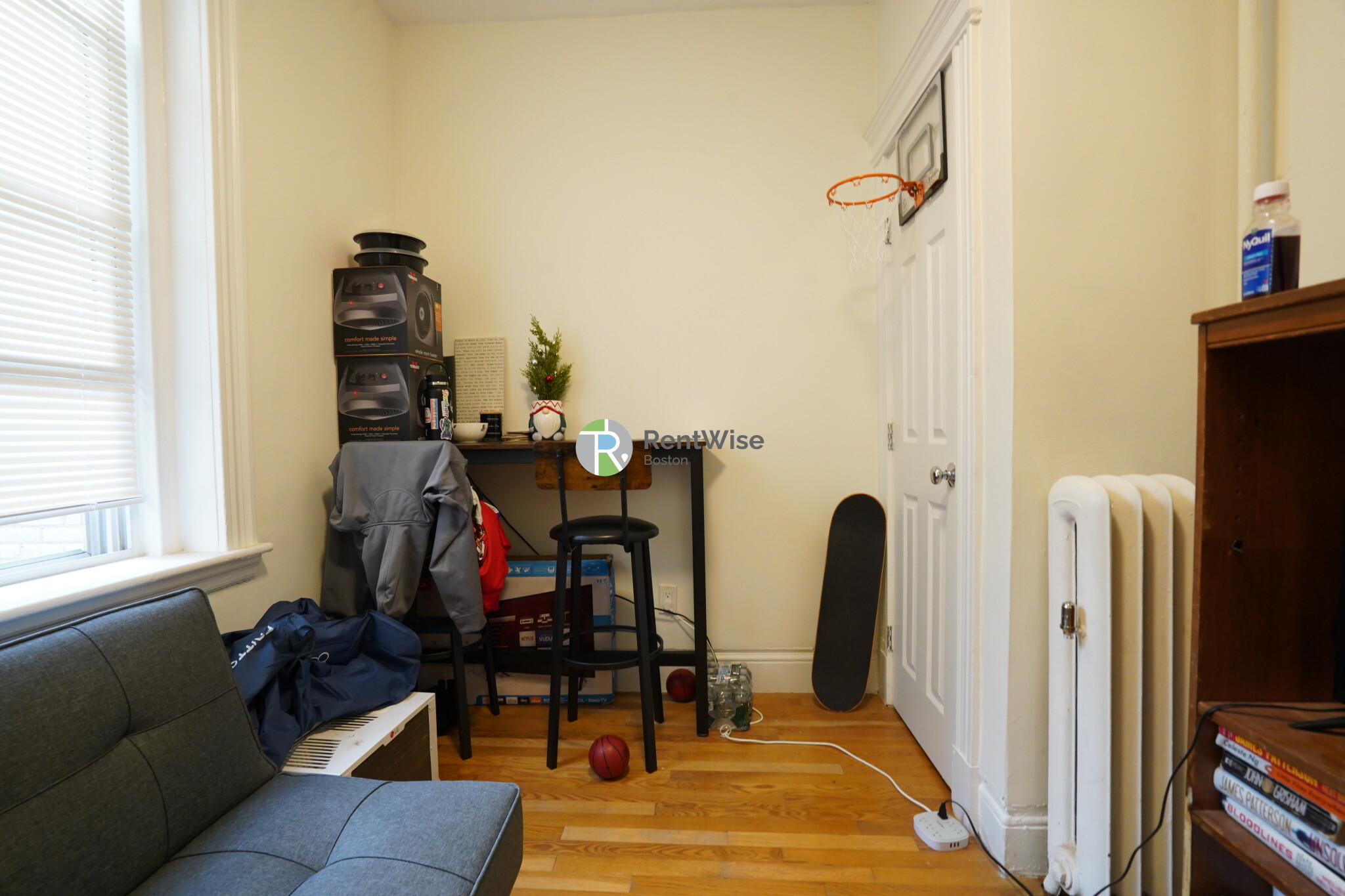 6 Camelot Ct, Brighton