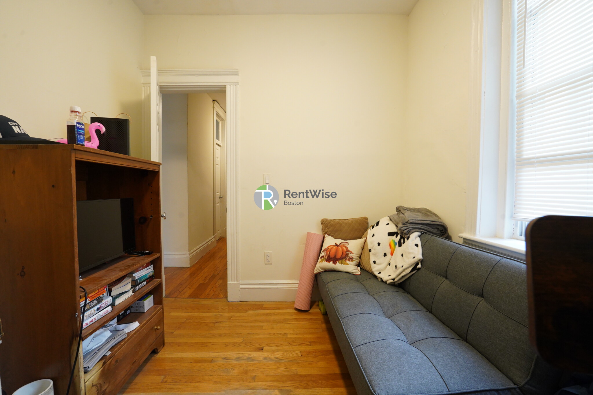 6 Camelot Ct, Brighton