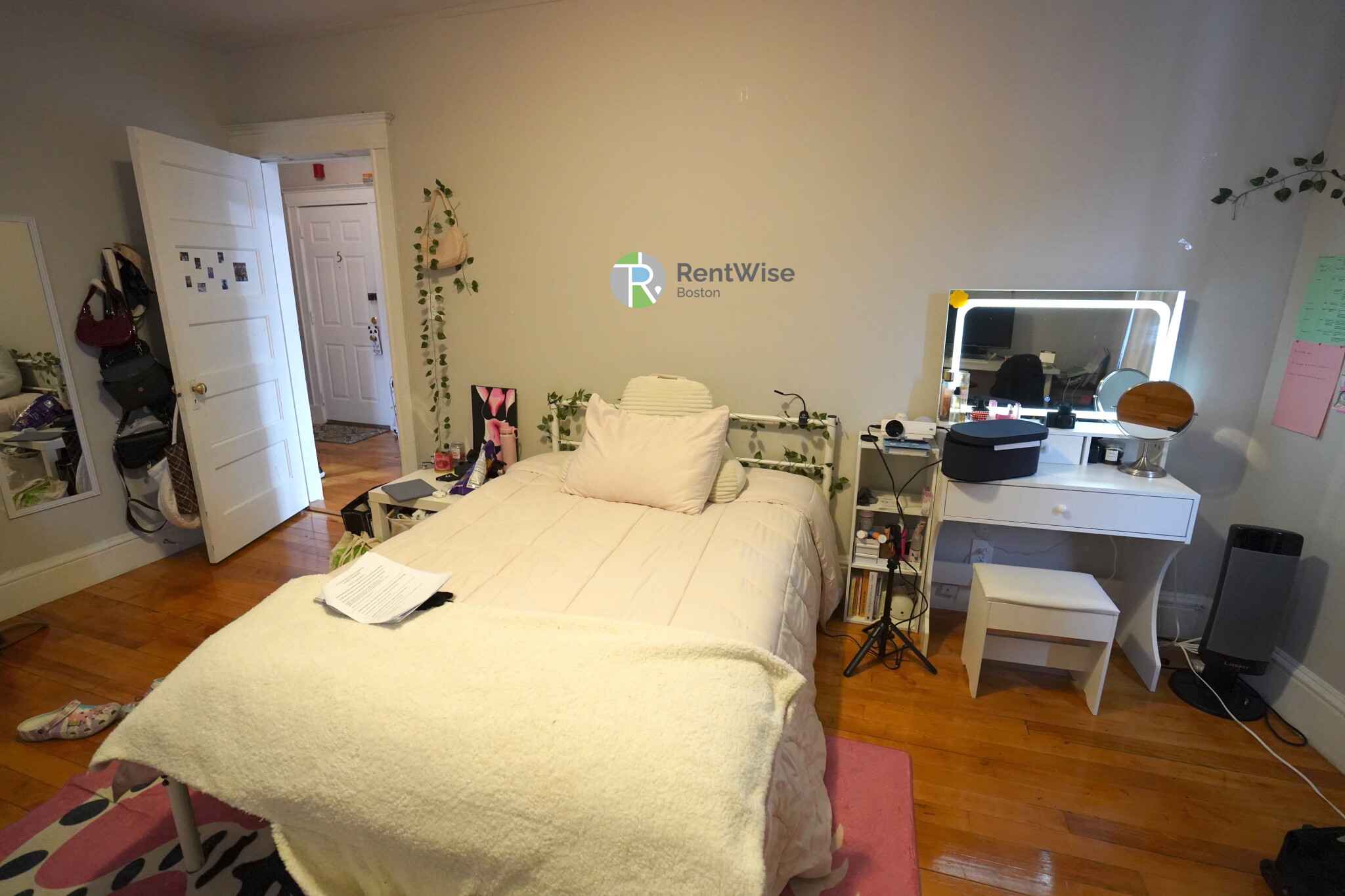 218 South St, Jamaica Plain