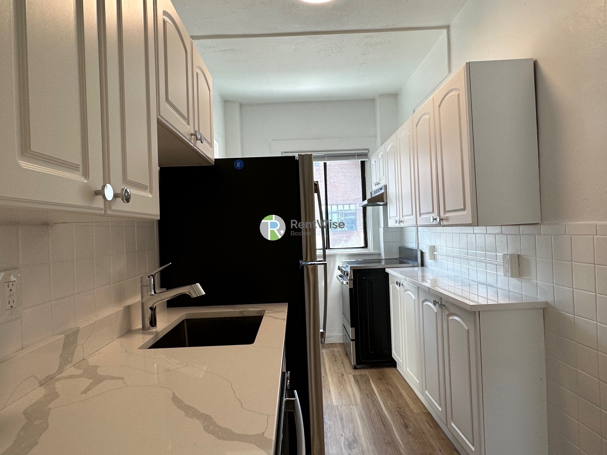 230 Walnut St, Newtonville