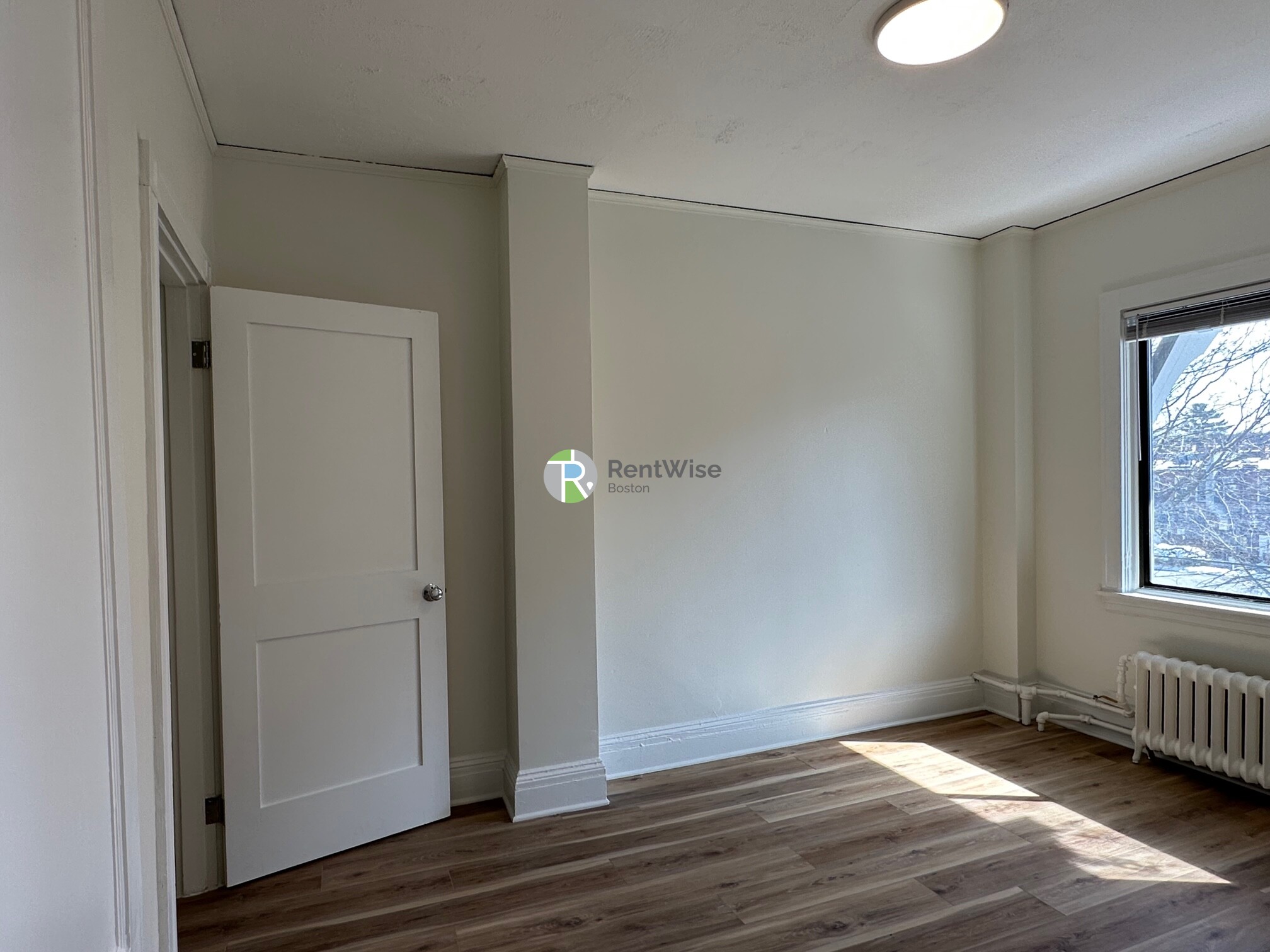 230 Walnut St, Newtonville