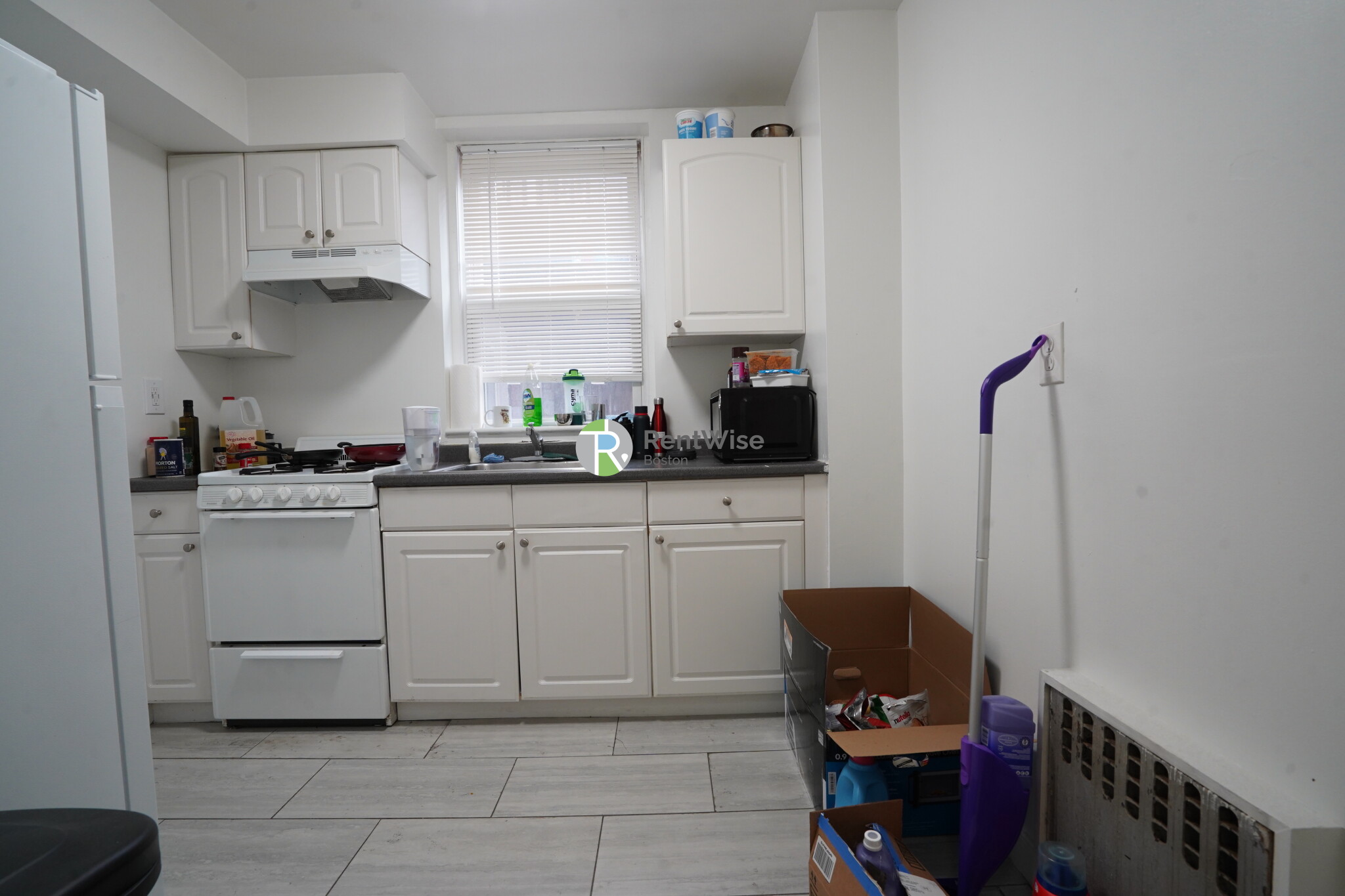 77 Brighton Ave, Allston