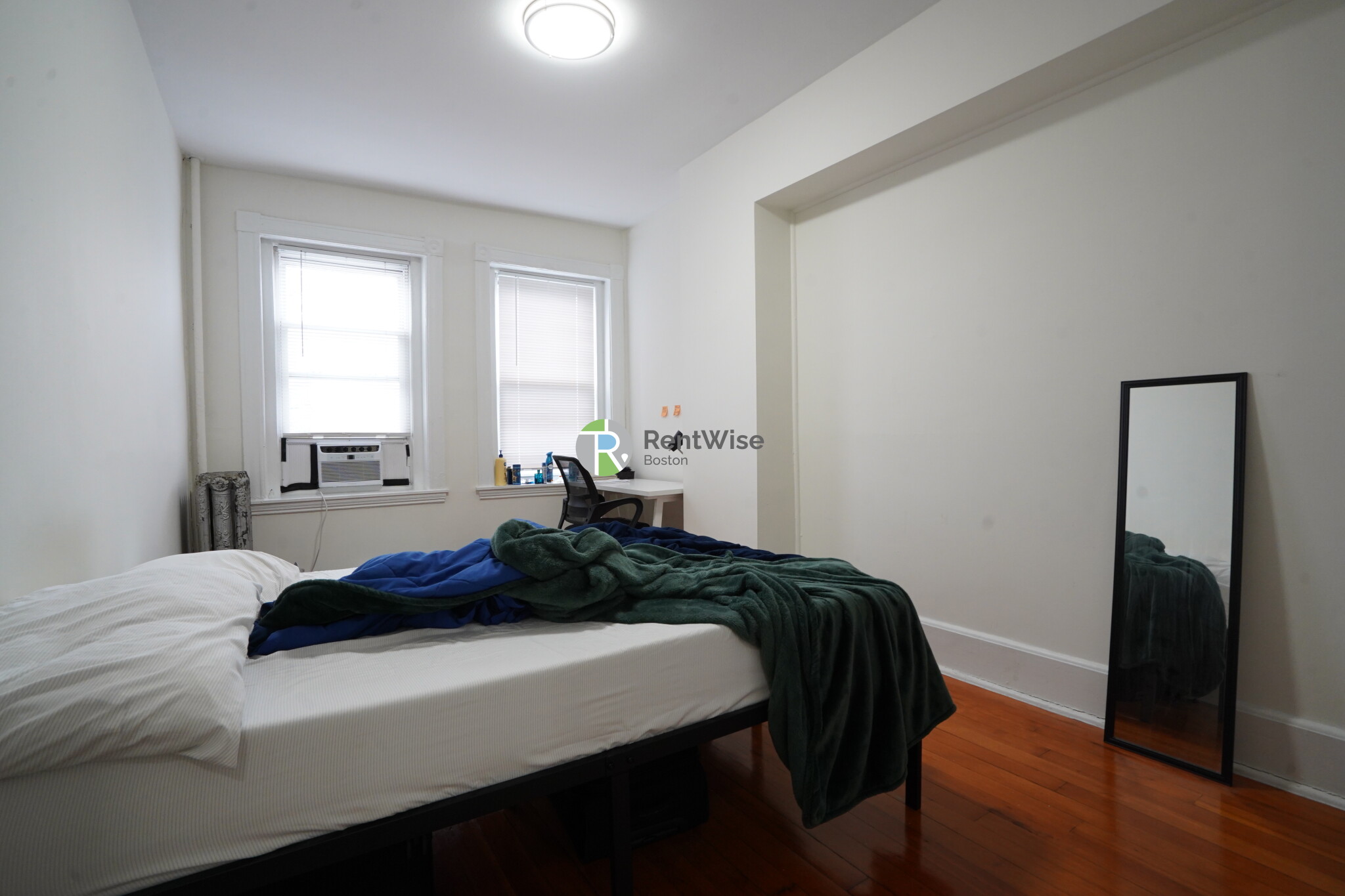 77 Brighton Ave, Allston