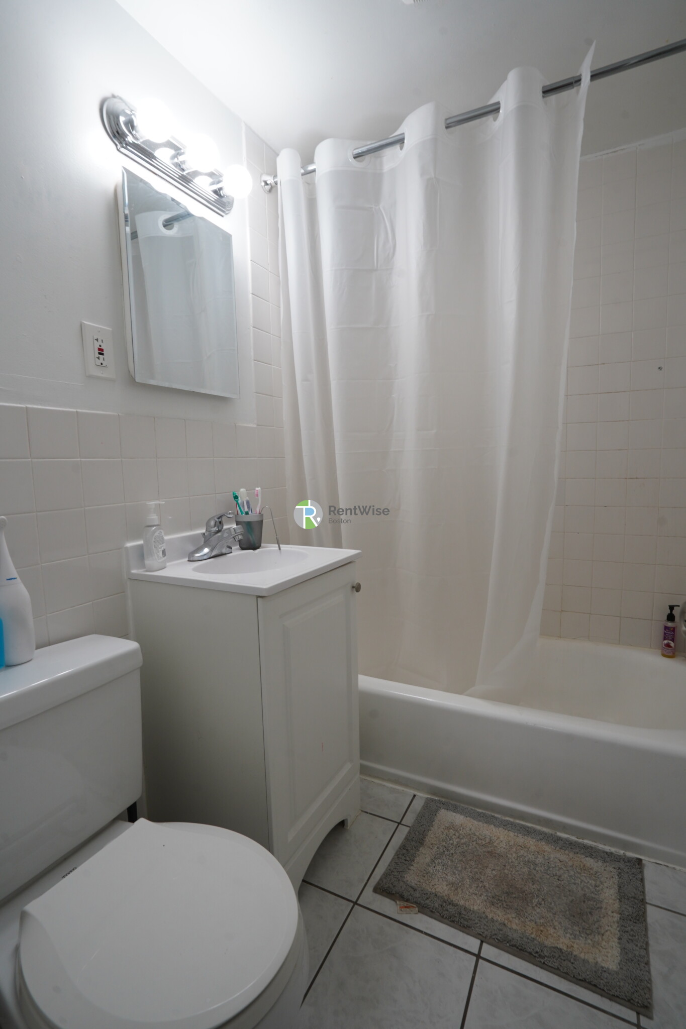 77 Brighton Ave, Allston