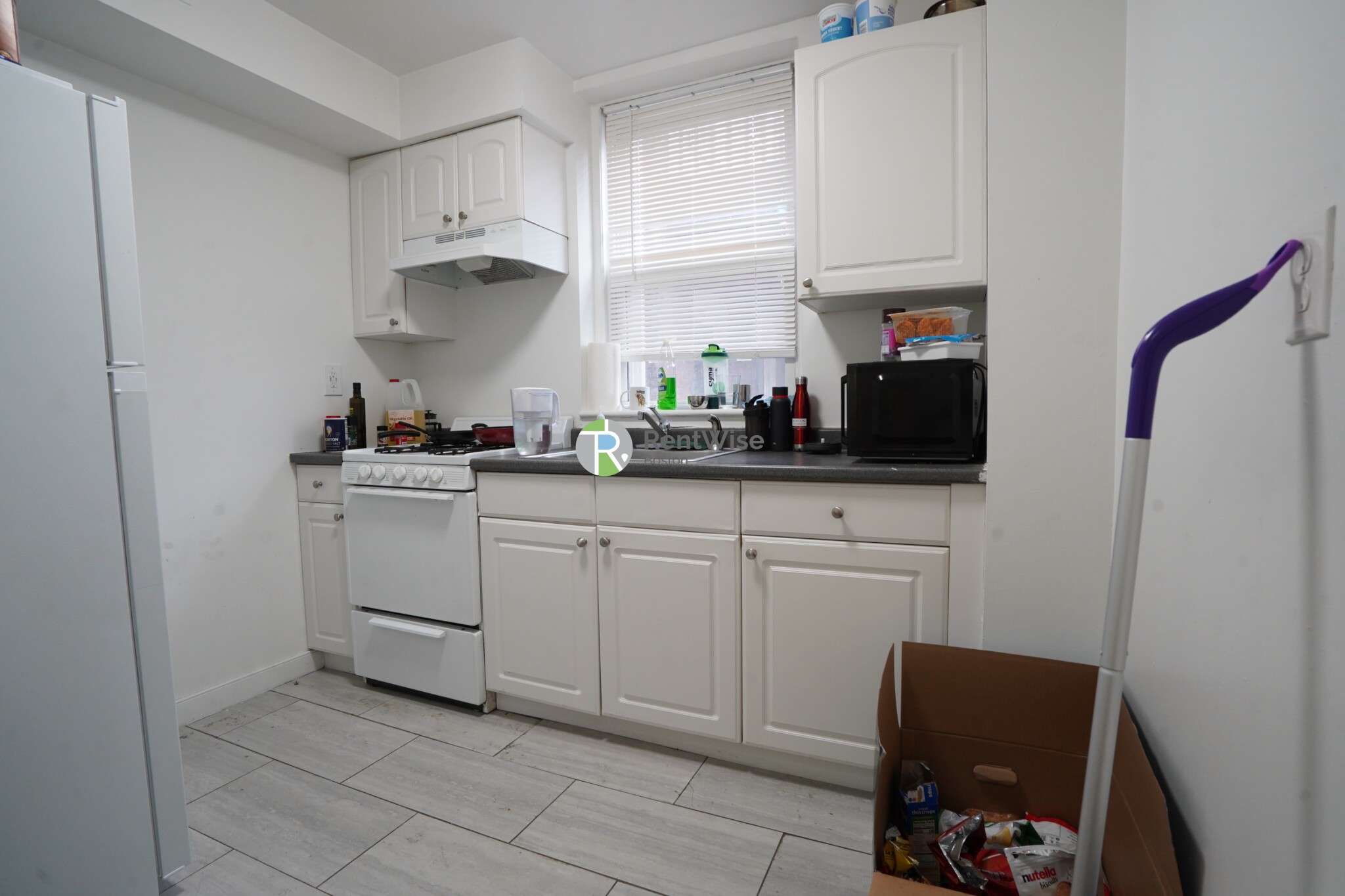 77 Brighton Ave, Allston