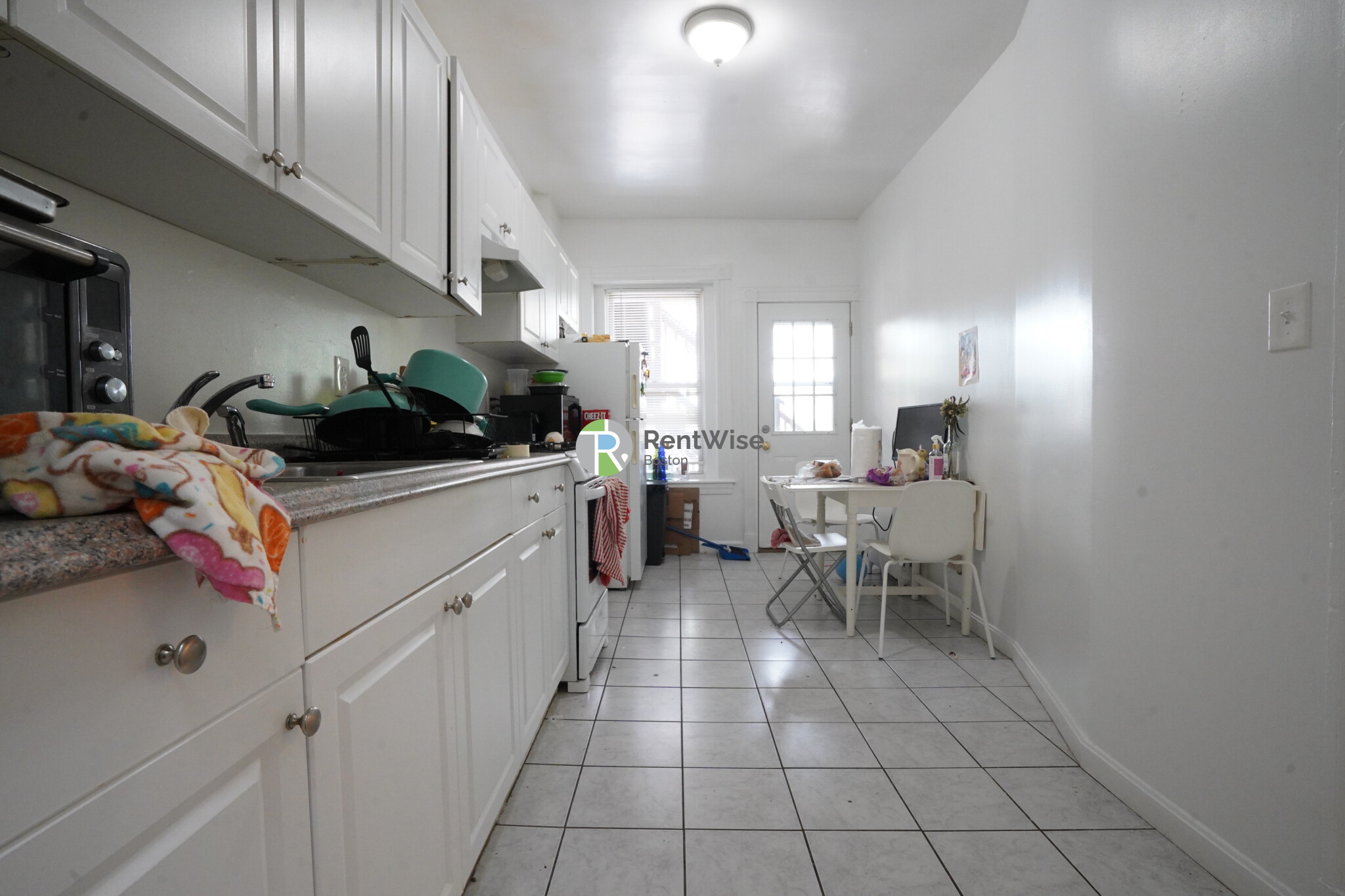 81 Brighton Ave, Allston